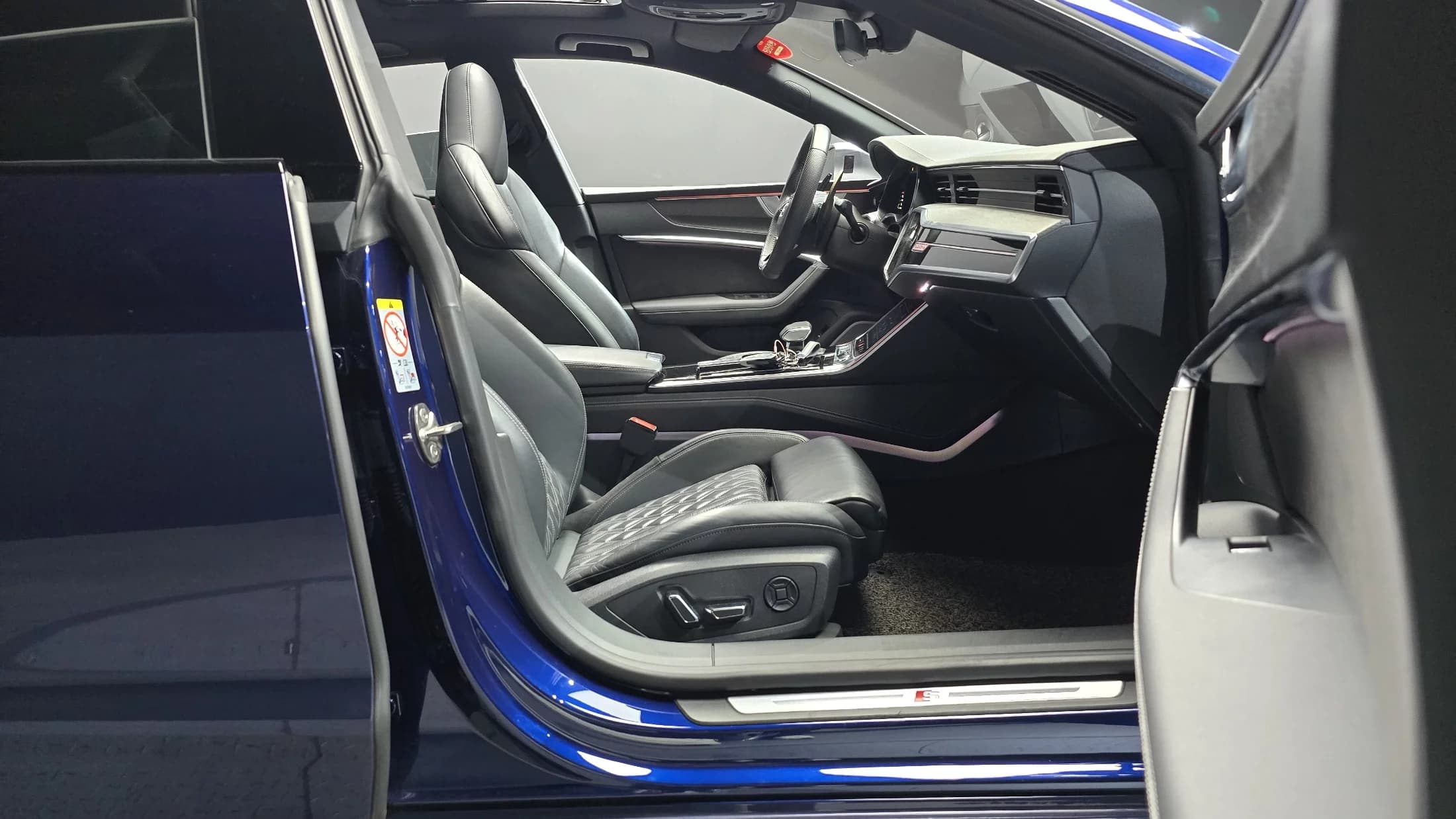 Audi S7 3.0 TDI Quattro, 2021 г. 75531 км. — фото 20