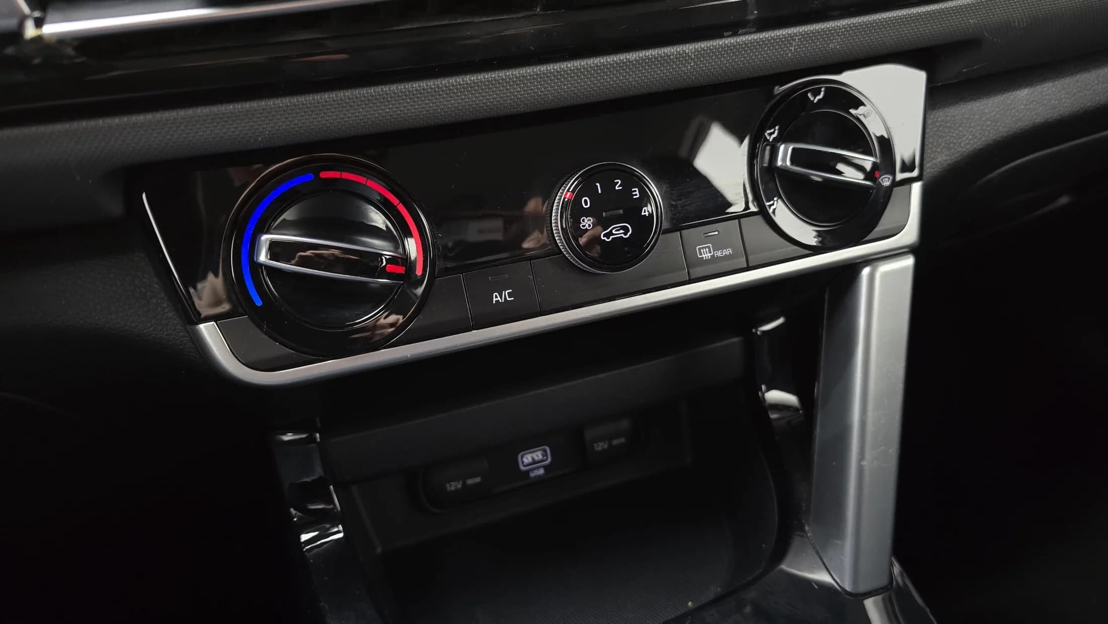 Kia Seltos Gasoline 1.6 Turbo 2WD Trendy, 2021 г. 83726 км. — фото 18