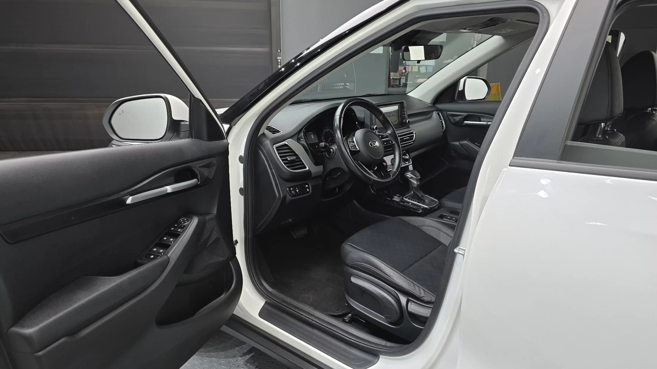 Kia Seltos Gasoline 1.6 Turbo 2WD Trendy, 2021 г. 83726 км. — фото 10