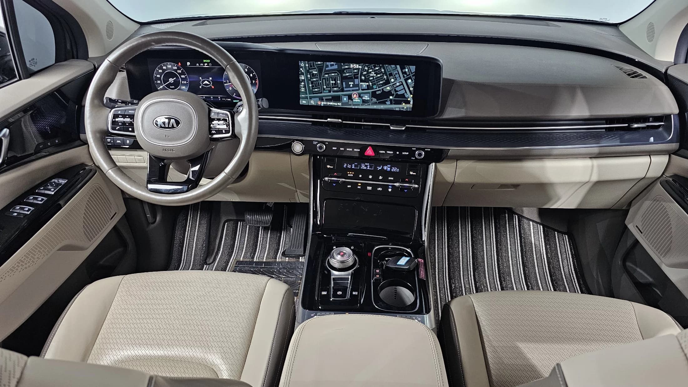 Kia Carnival Gasoline 9-Seater Hi-Limousine Signature, 2021 г. 24373 км. — фото 7