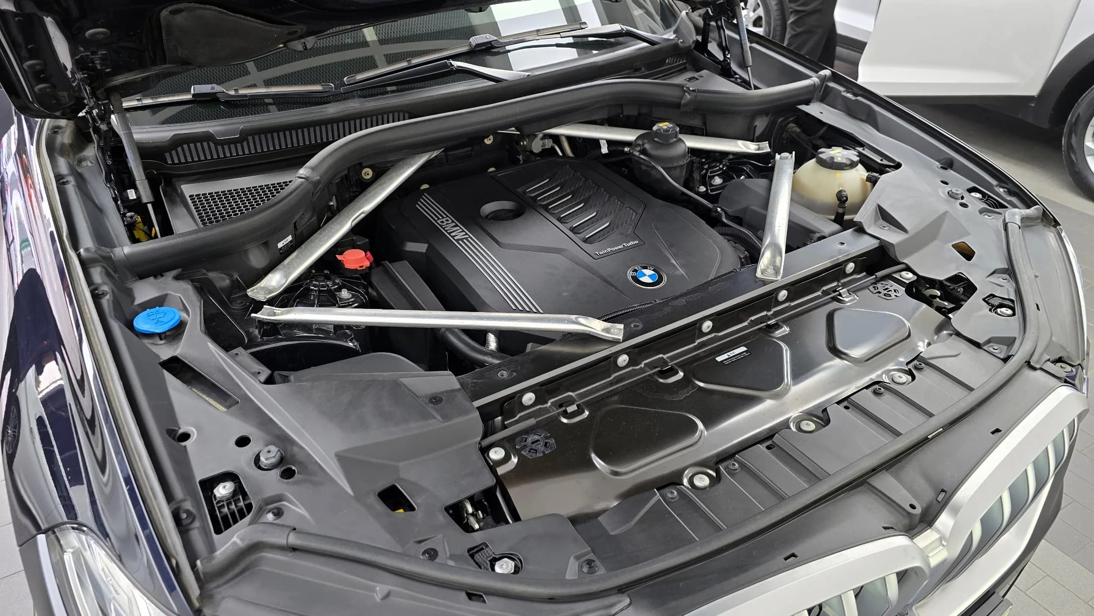 BMW X6 xDrive40i M Sport, 2021 г. 84509 км. — фото 6