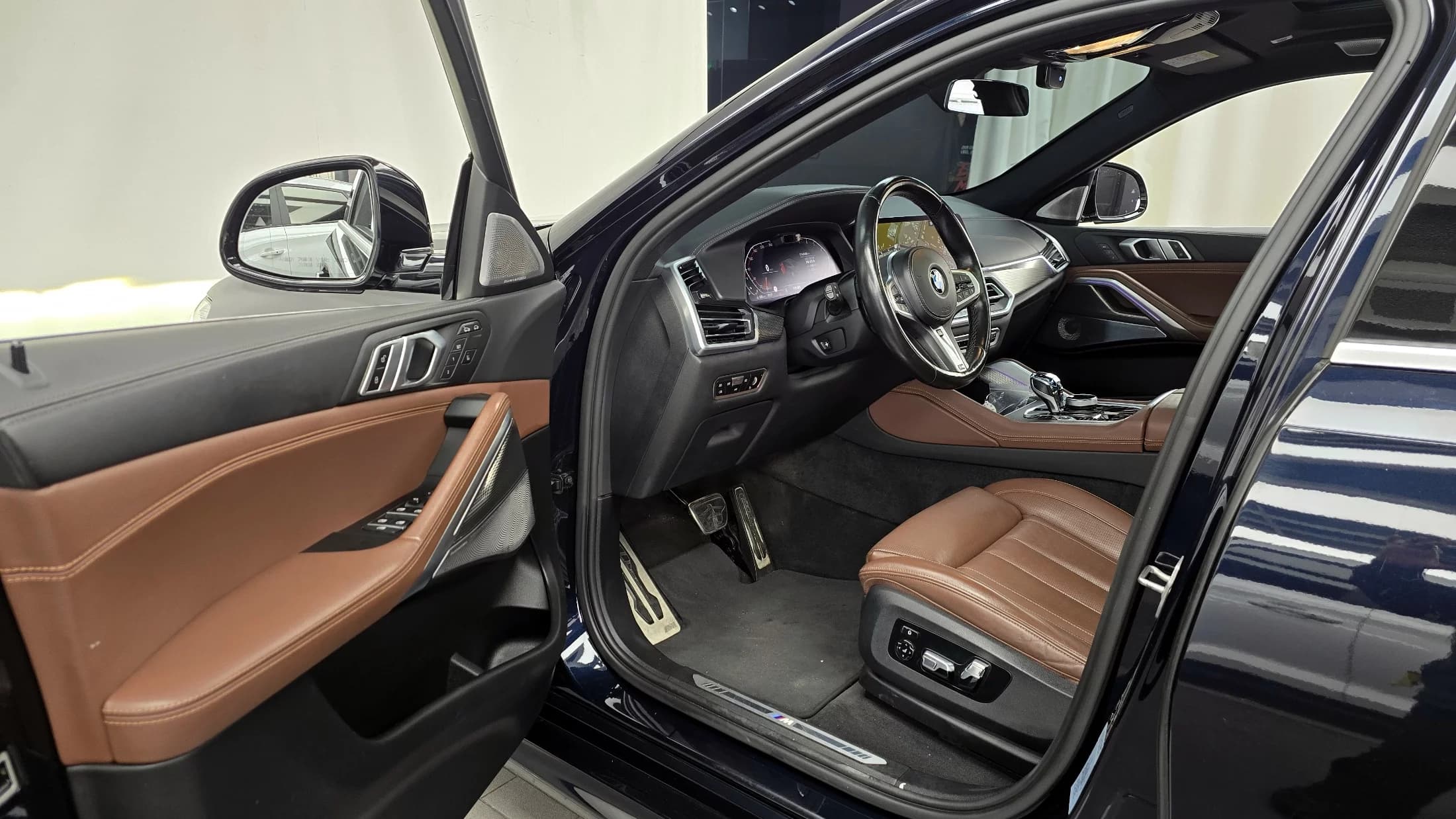 BMW X6 xDrive40i M Sport, 2021 г. 84509 км. — фото 10