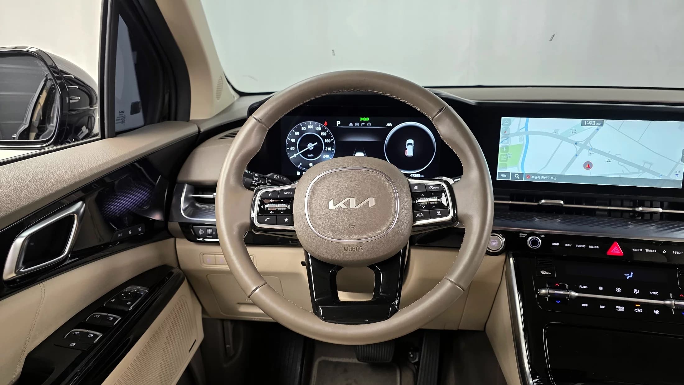 Kia Carnival Gasoline 7-Seater Hi-Limousine Signature, 2022 г. 47477 км. — фото 13