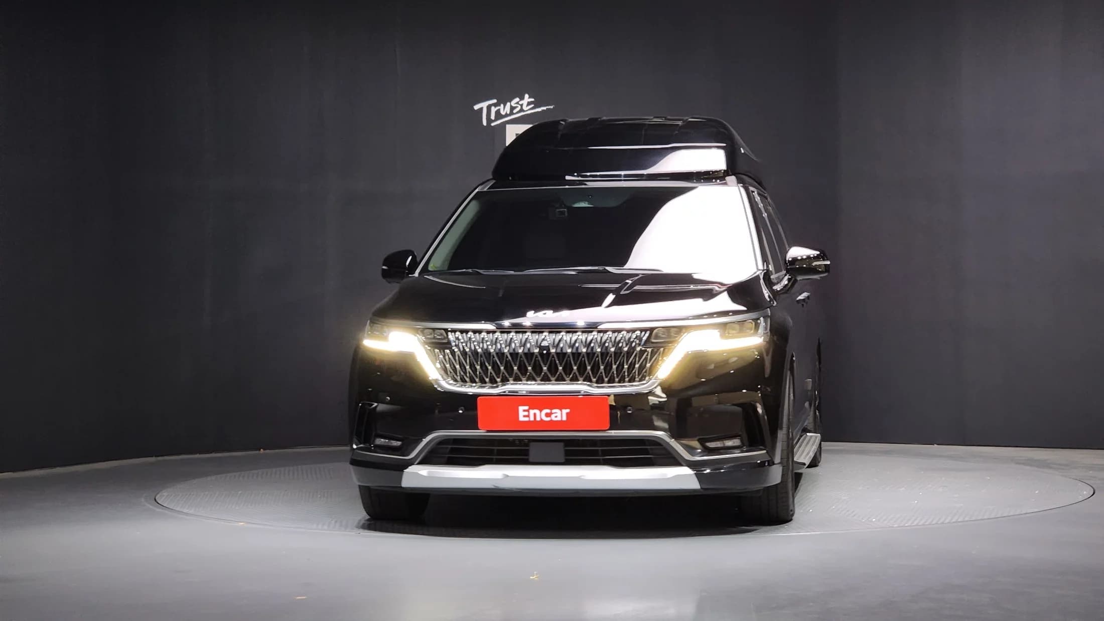 Kia Carnival Gasoline 7-Seater Hi-Limousine Signature, 2022 г. 47477 км. — фото 3