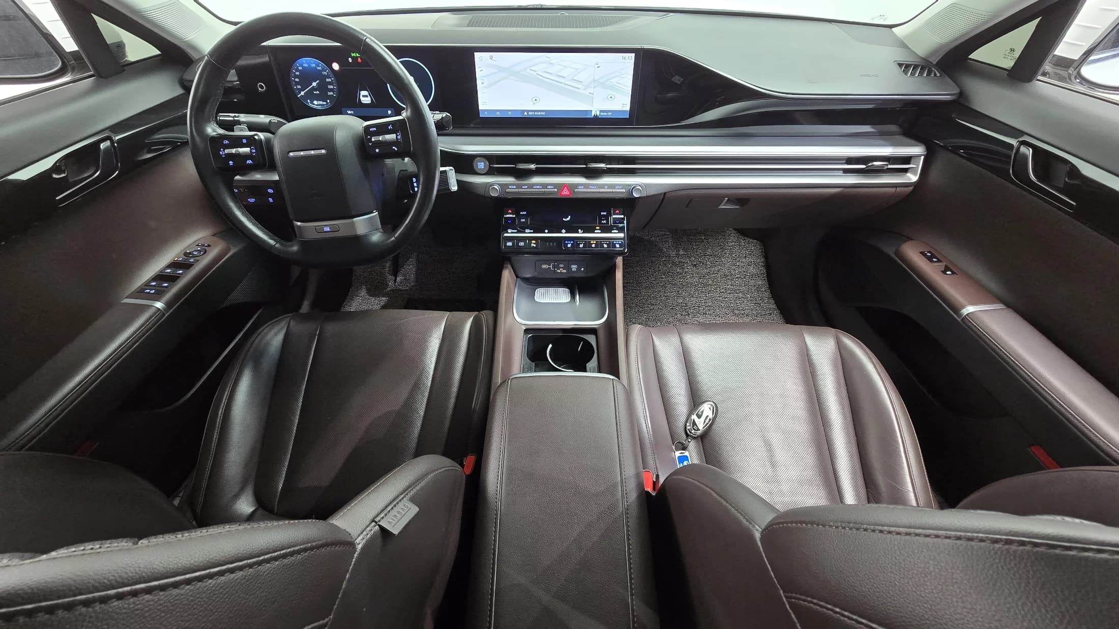 Hyundai Grandeur 3.5 LPG 2WD Premium, 2022 г. 71771 км. — фото 7