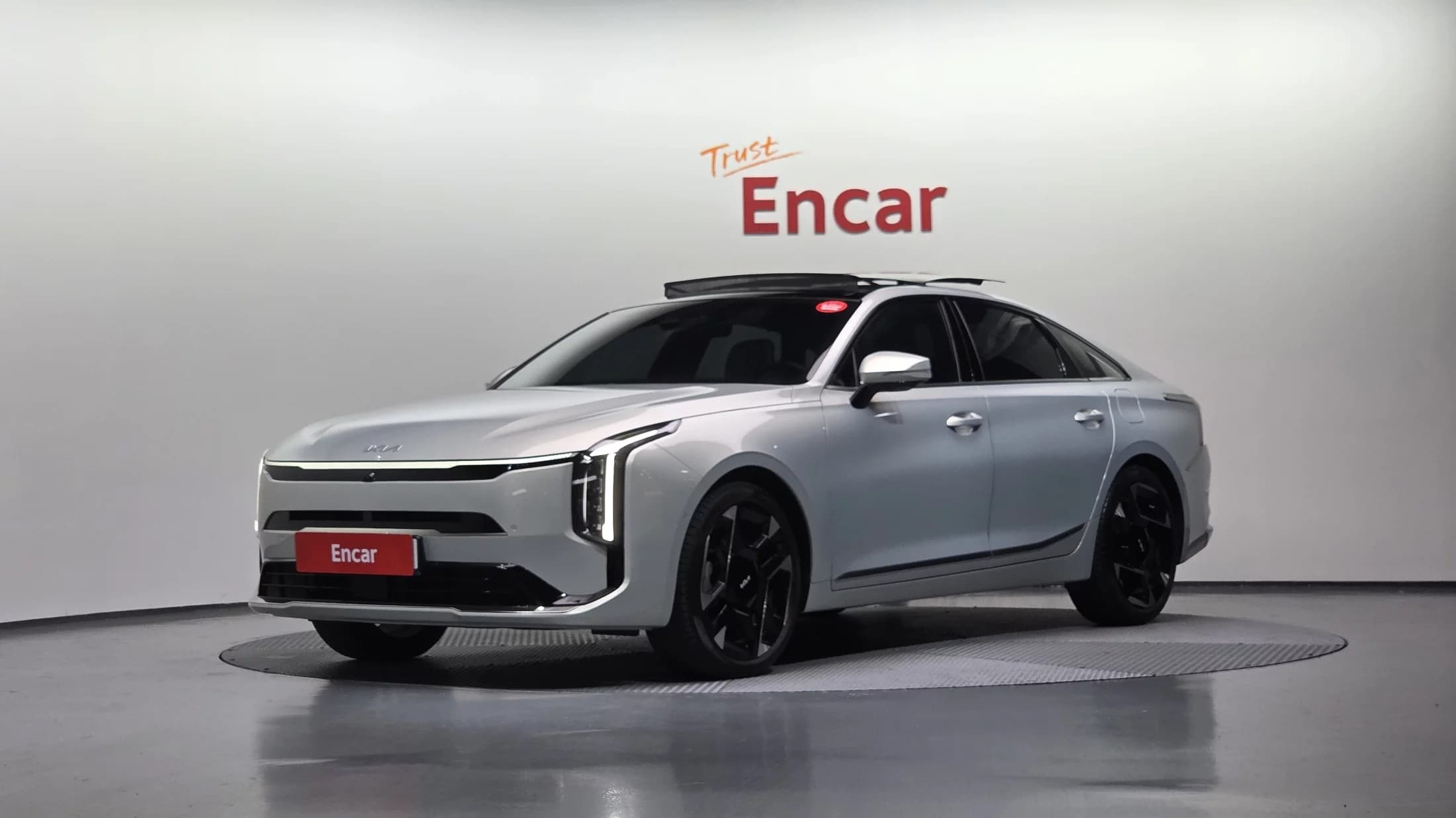Kia K8 2.5 Gasoline 2WD Signature, 2024 г. 12818 км.