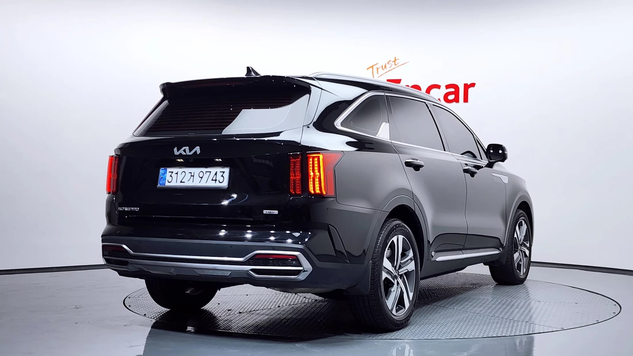 Kia Sorento HEV 1.6 2WD Signature, гибрид, 2023 г. 60703 км. — фото 2