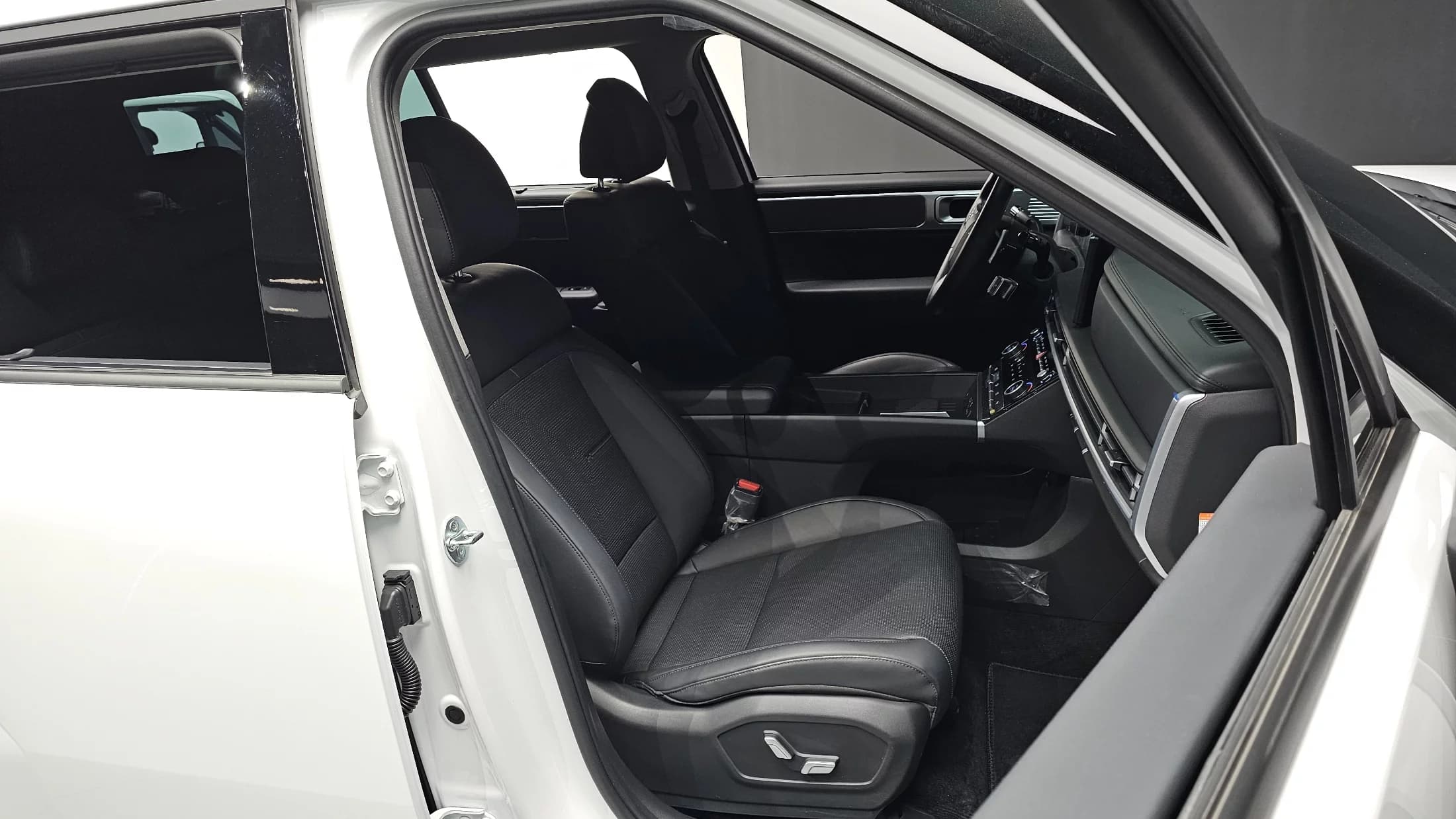 Hyundai Santa Fe HEV 1.6 2WD Prestige, гибрид, 2023 г. 26480 км. — фото 10