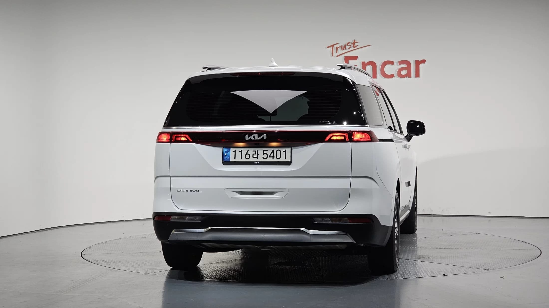 Kia Carnival Gasoline 9-Seater Noblesse, 2023 г. 68870 км. — фото 4