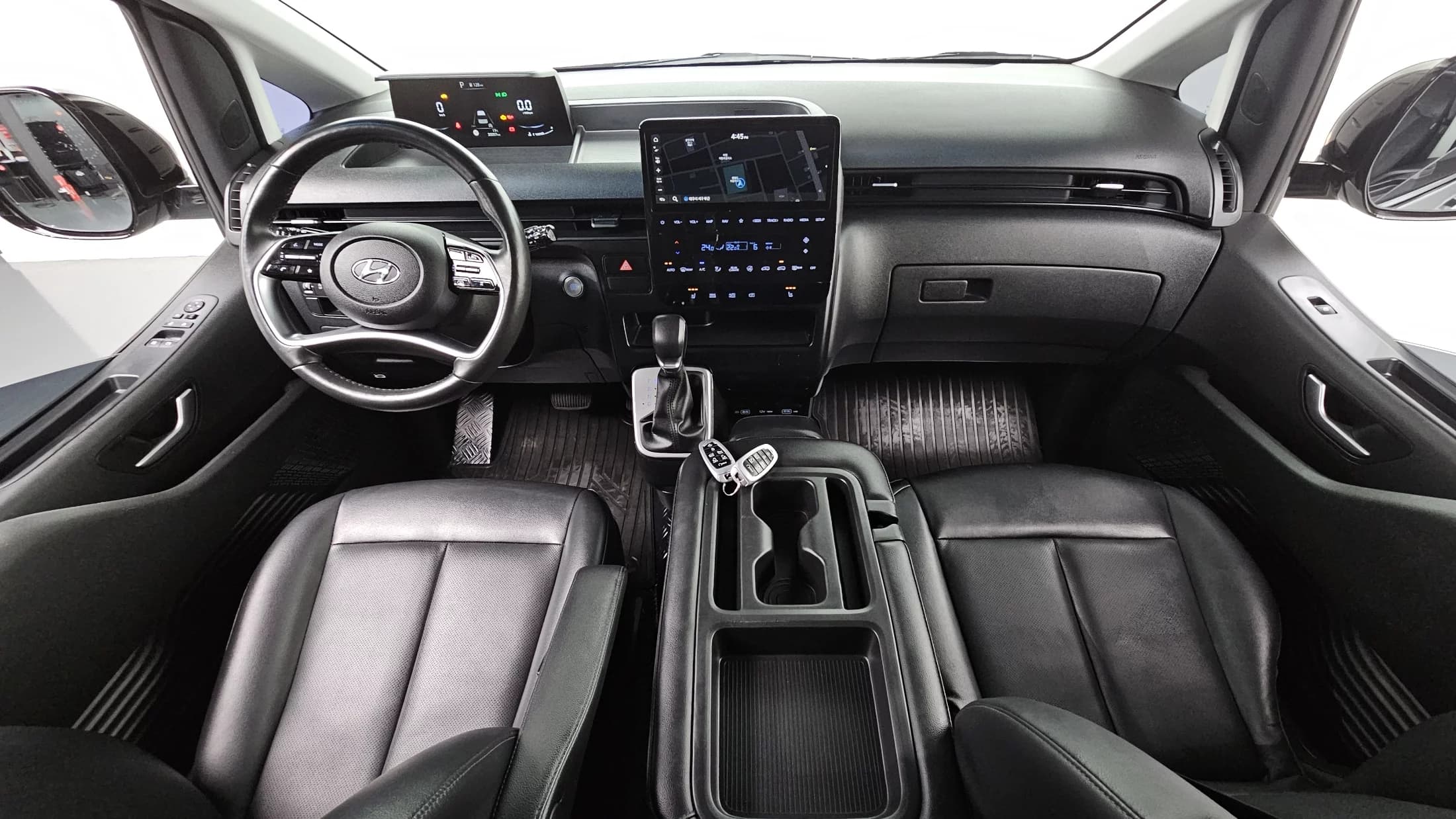 Hyundai Staria Tourer 11-Seater Modern, 2022 г. 30103 км. — фото 7