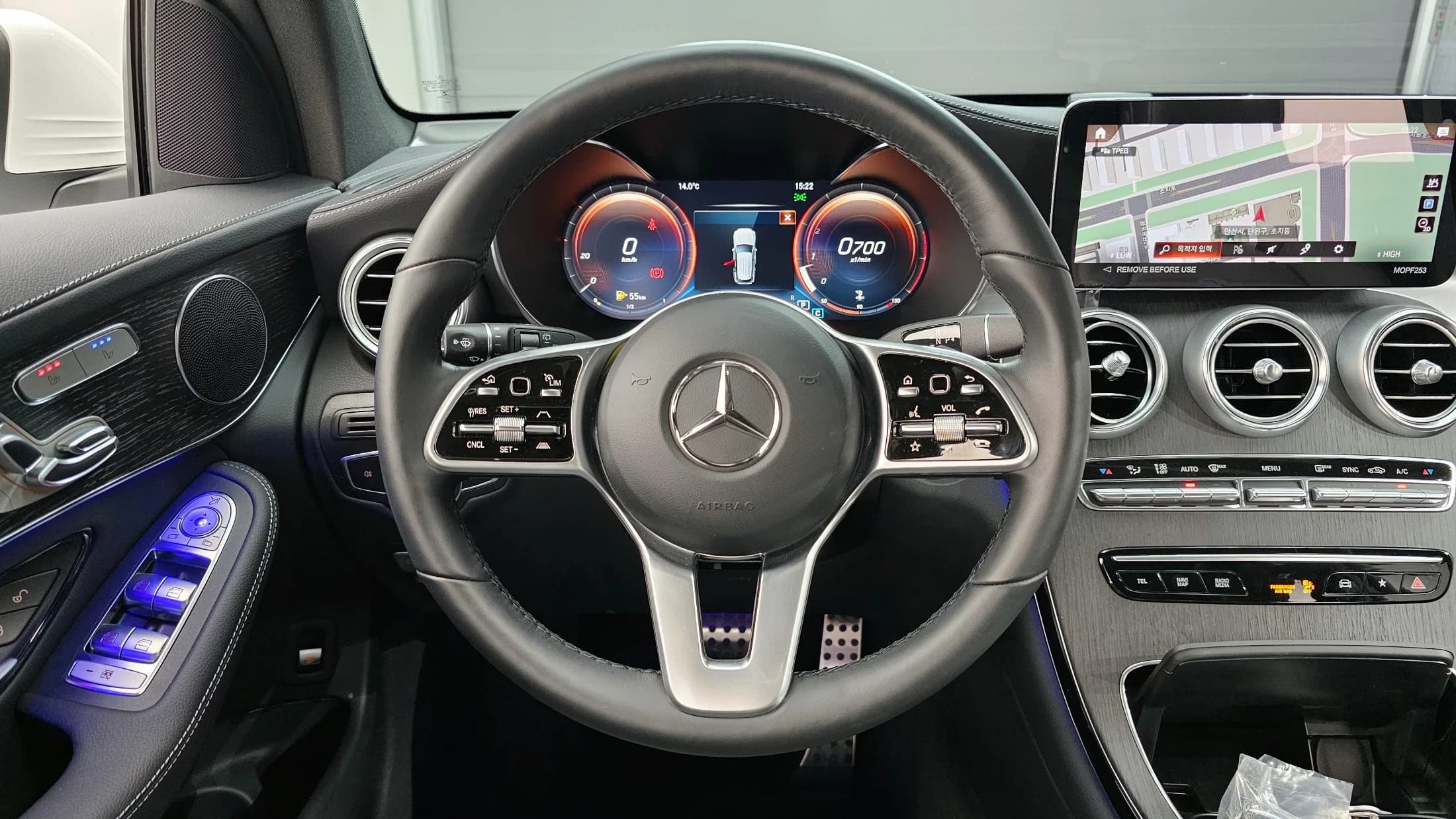 Mercedes-Benz GLC-Class GLC300 4MATIC, 2022 г. 7120 км. — фото 13