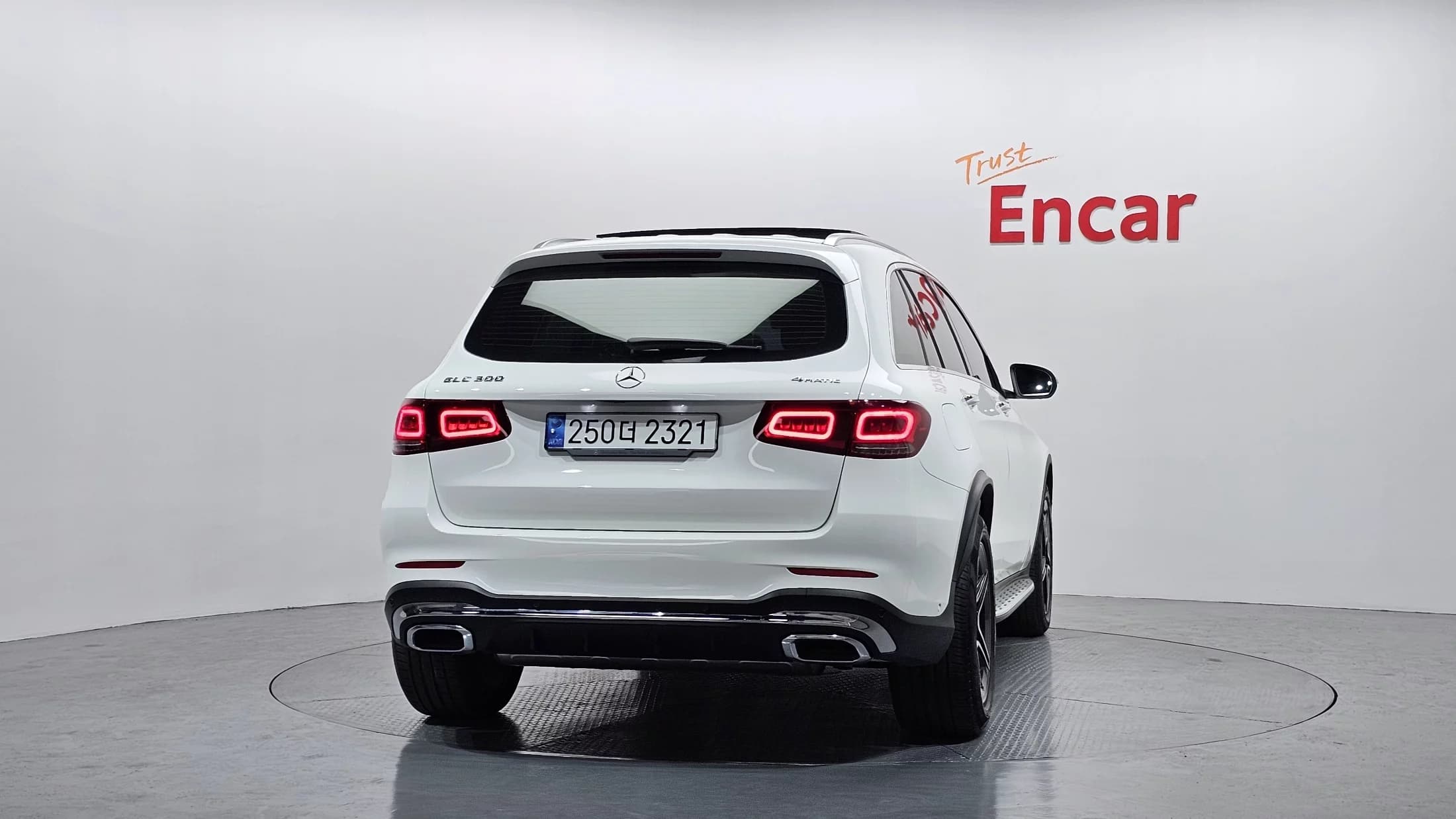 Mercedes-Benz GLC-Class GLC300 4MATIC, 2022 г. 7120 км. — фото 4