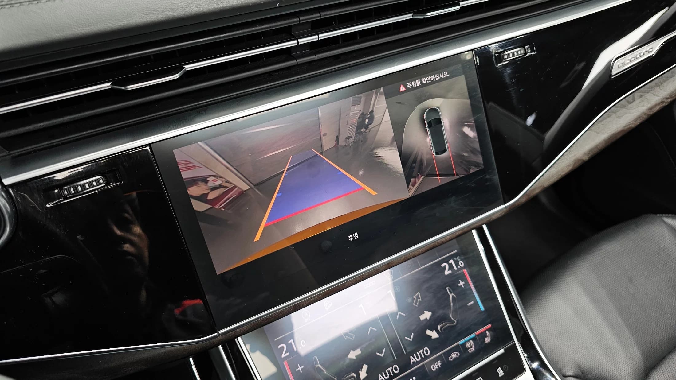 Audi Q8 45 TDI Quattro Premium, 2021 г. 56290 км. — фото 16