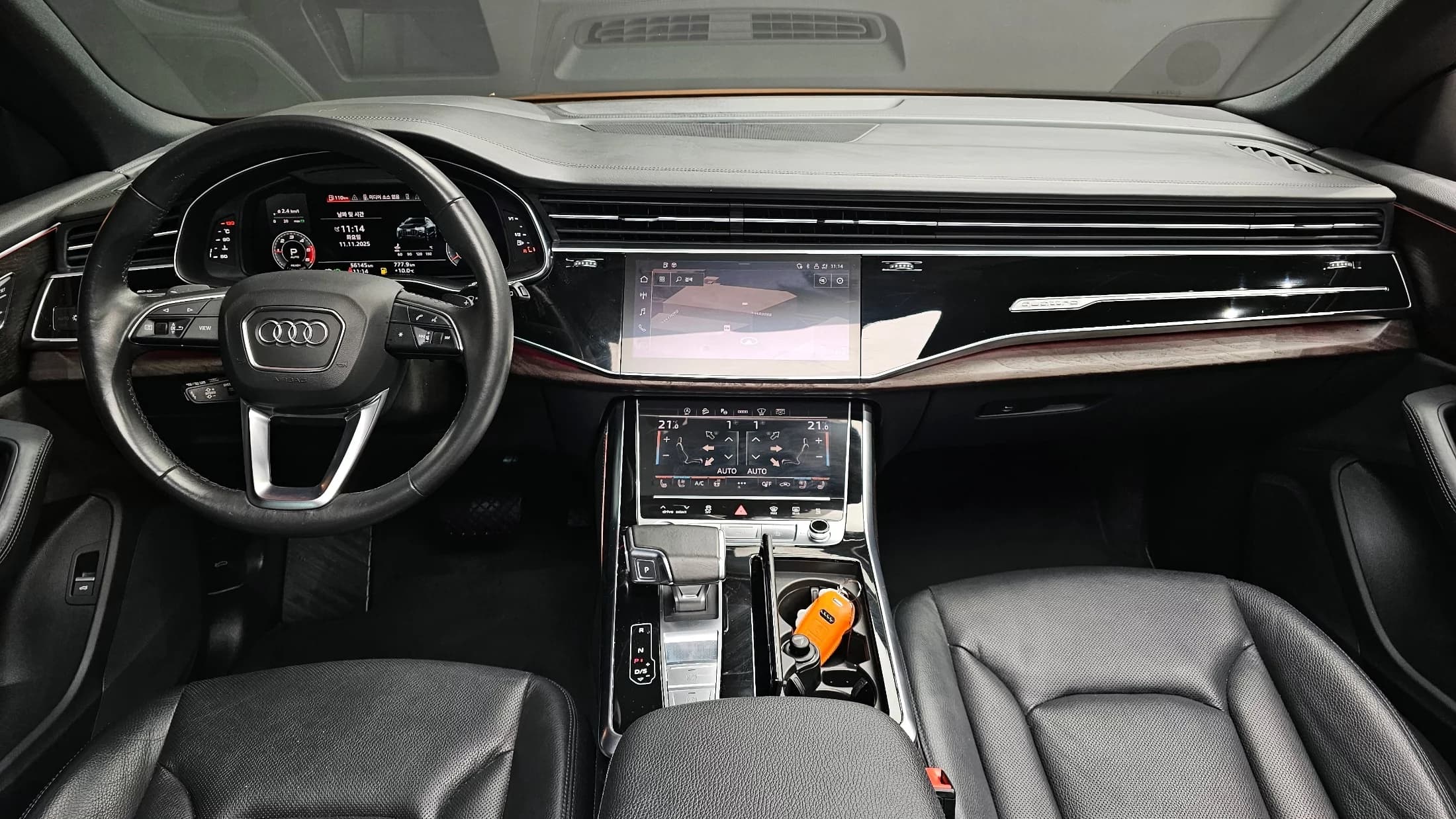 Audi Q8 45 TDI Quattro Premium, 2021 г. 56290 км. — фото 7