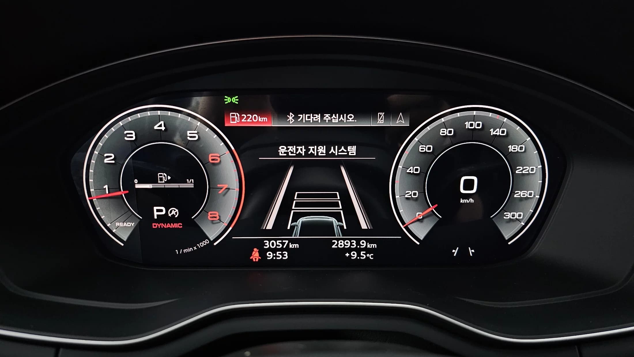 Audi A4 40 TFSI Premium, 2023 г. 3199 км. — фото 8
