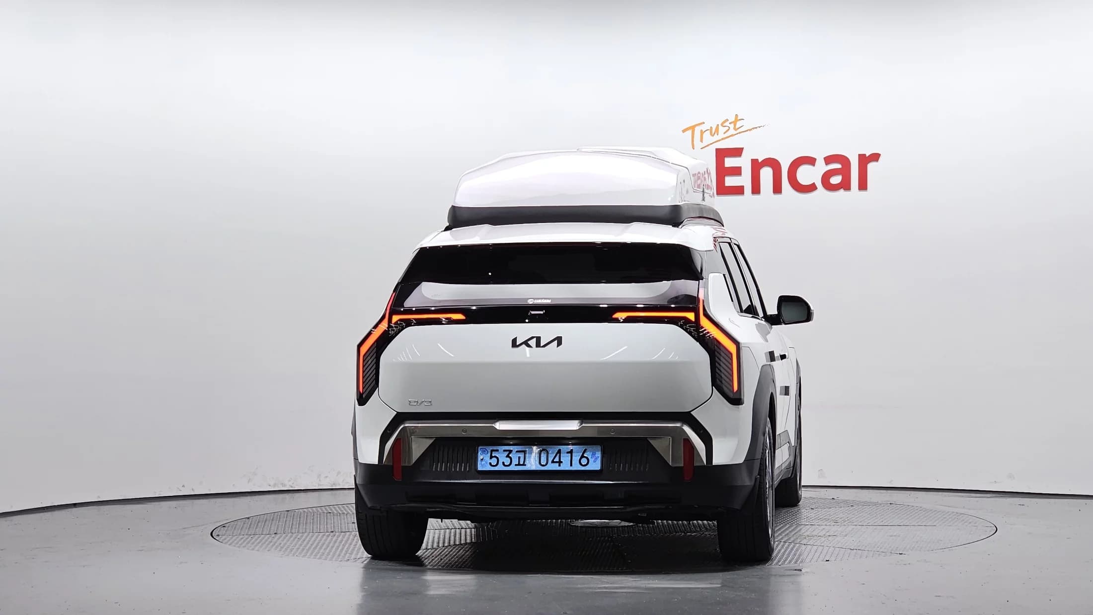 Kia EV3 Long Range 2WD Earth, электромобиль, 2024 г. 31870 км. — фото 4