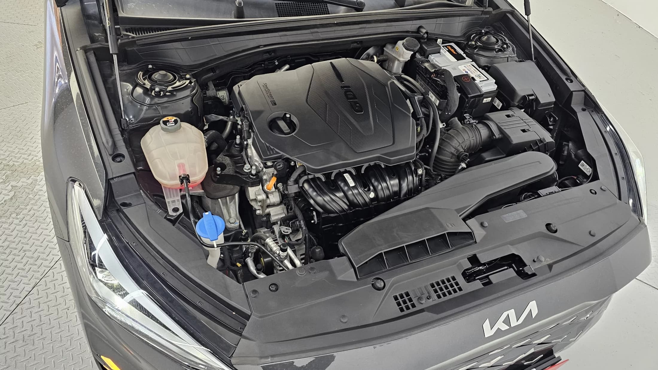 Kia K8 2.5 Gasoline 2WD Signature, 2021 г. 51076 км. — фото 6