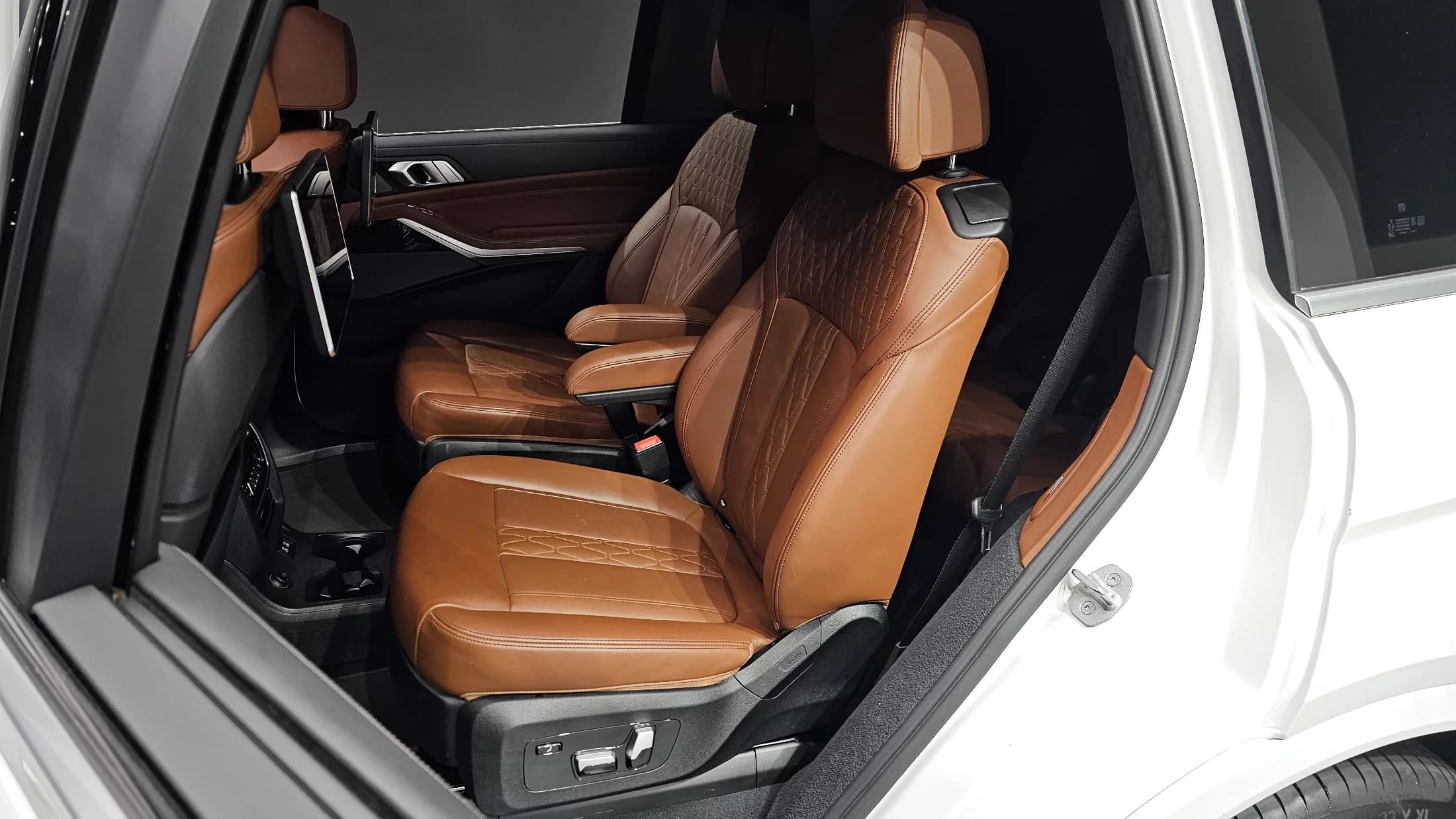 BMW X7 xDrive 40i M Sport 6STR, 2022 г. 76117 км. — фото 12