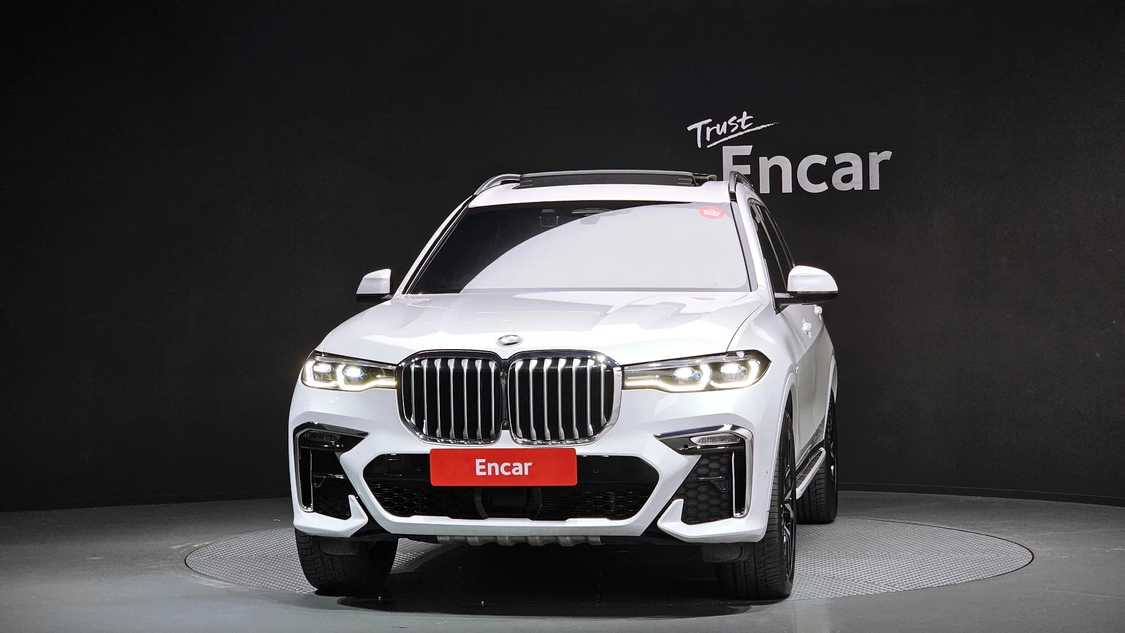 BMW X7 xDrive 40i M Sport 6STR, 2022 г. 76117 км. — фото 3