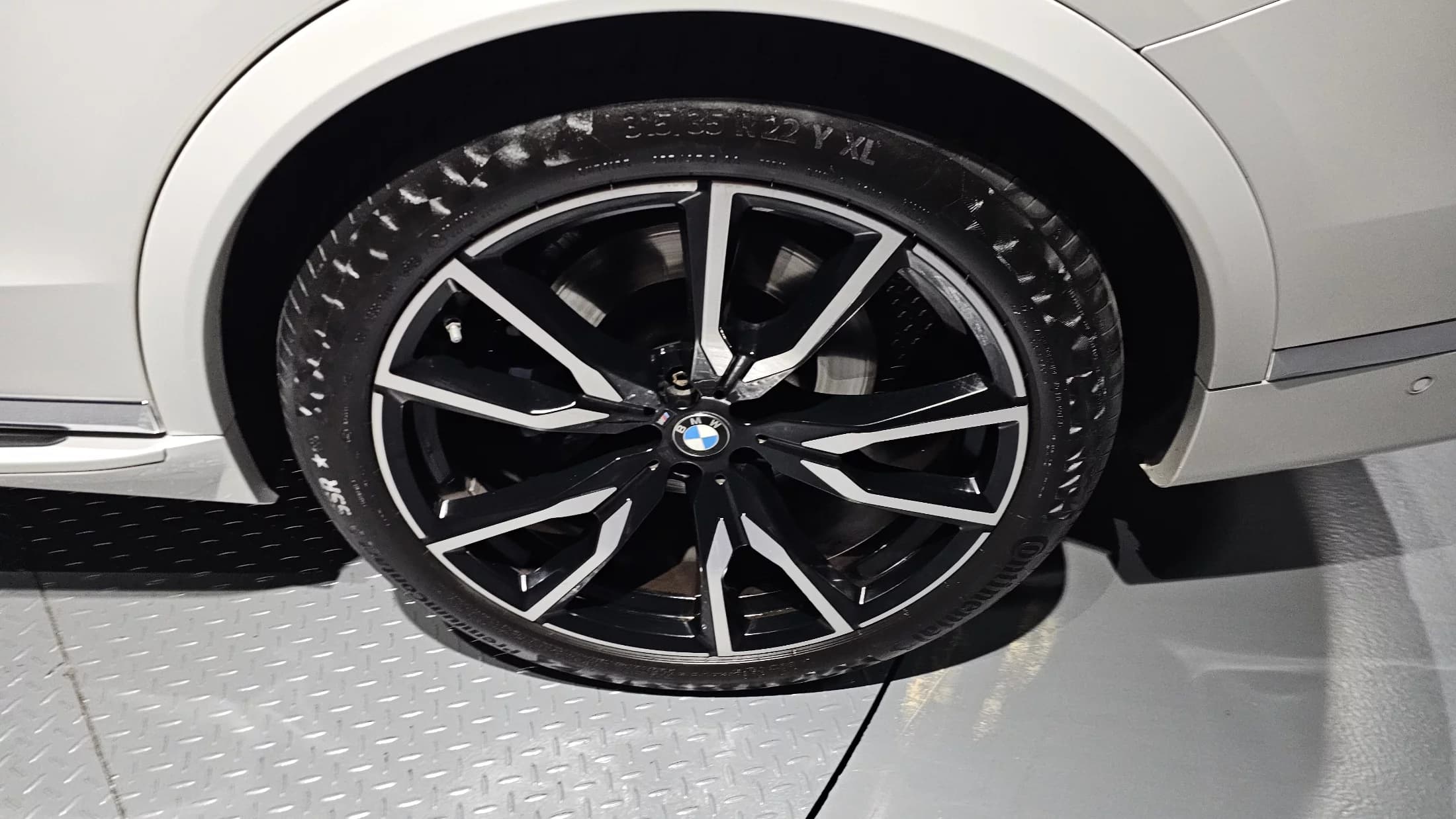BMW X7 xDrive 40i M Sport 6STR, 2022 г. 76117 км. — фото 5