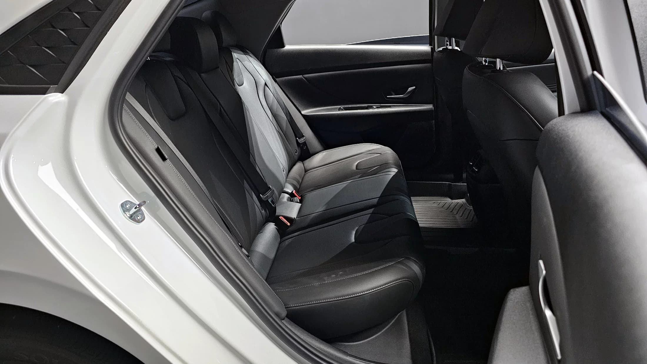 Hyundai AVANTE (Хендай Элантра) 1.6 Modern, 2025 г. 3575 км. — фото 12