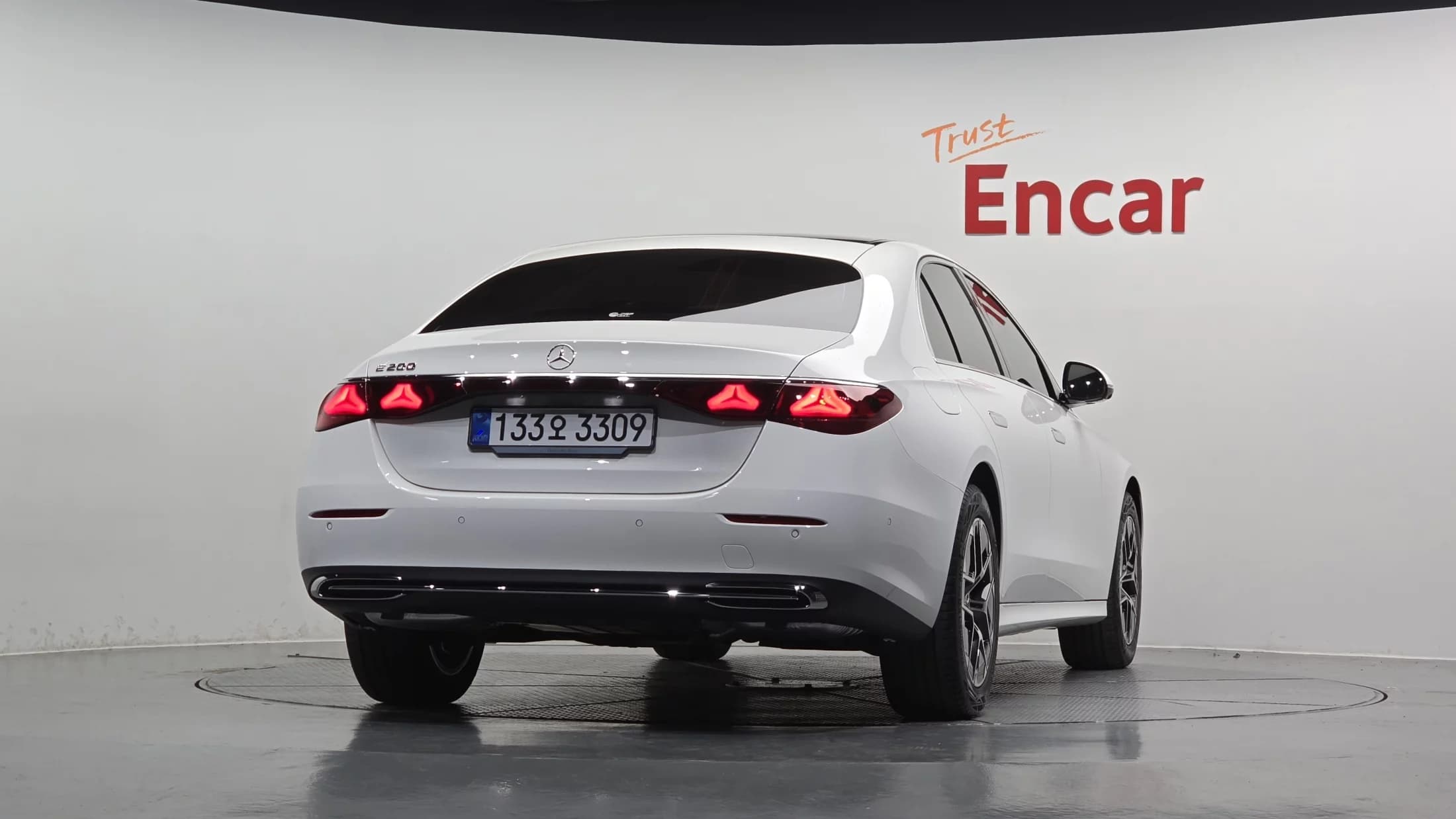 Mercedes-Benz E-Class E200 Avantgarde, 2025 г. — фото 4