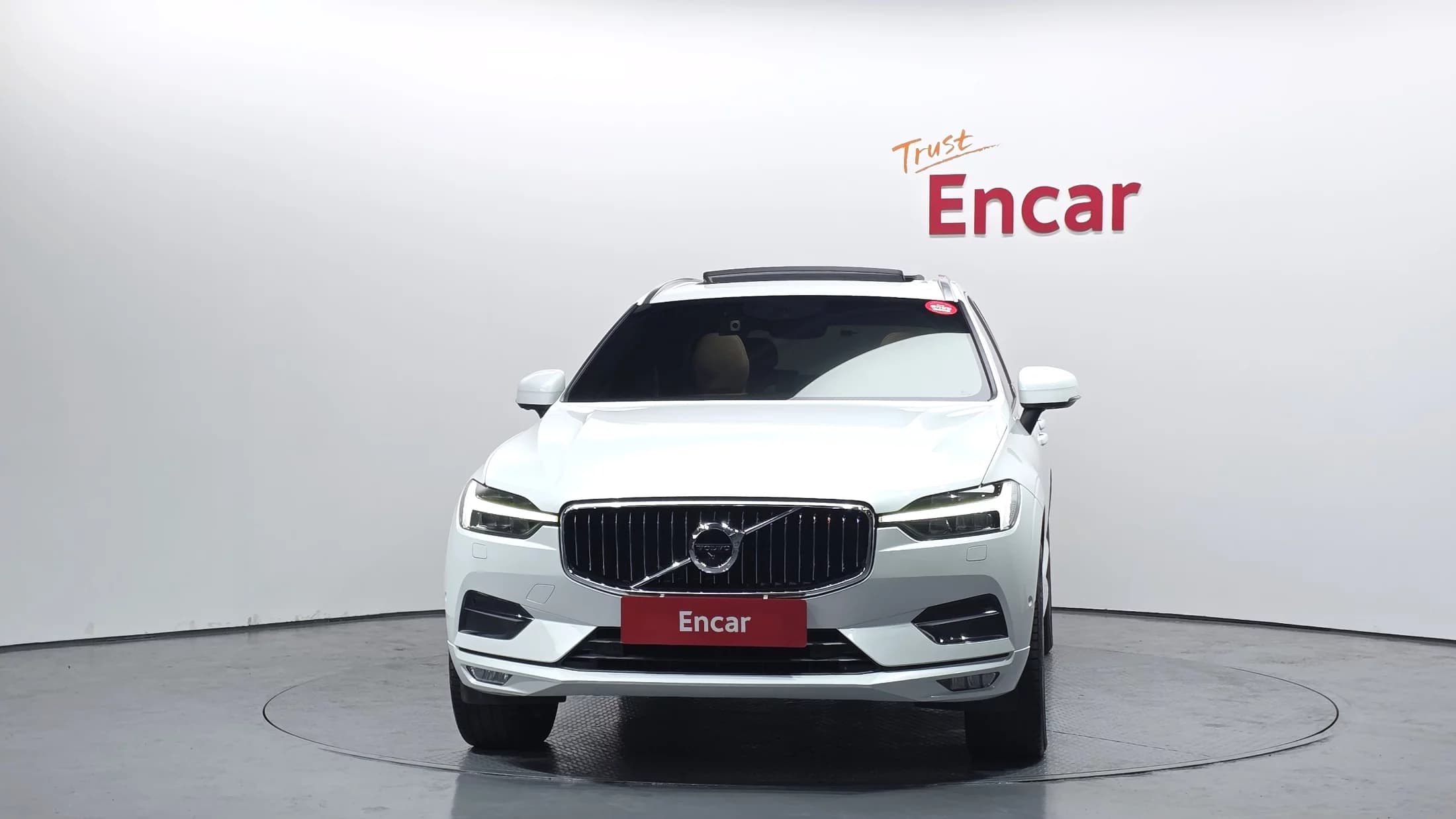 Volvo XC60 B5 Inscription, 2021 г. 54625 км. — фото 3