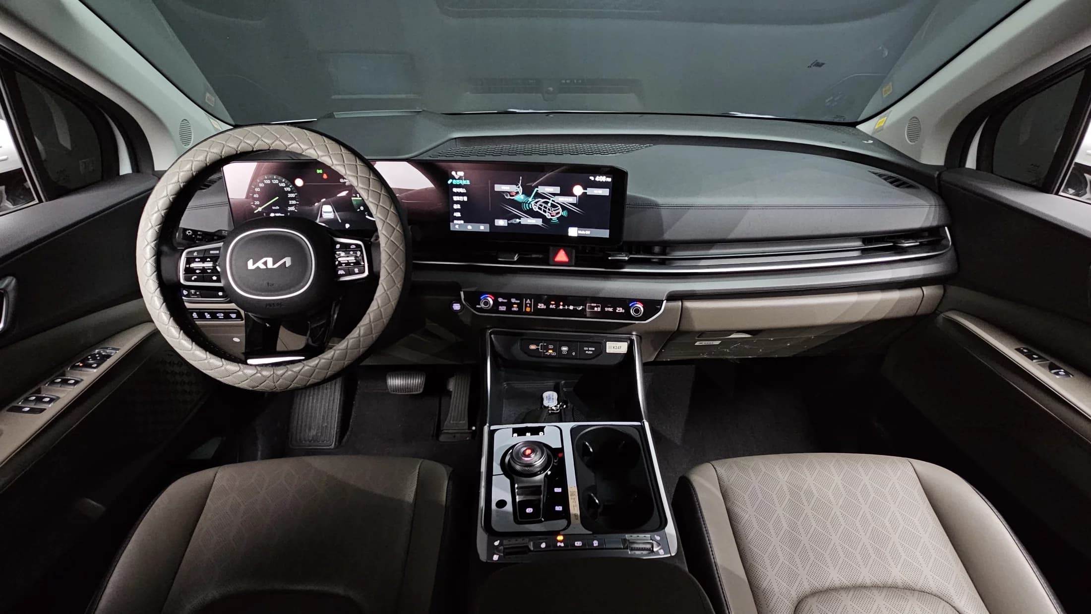 Kia Carnival 9-Seater Noblesse, 2024 г. 14598 км. — фото 7