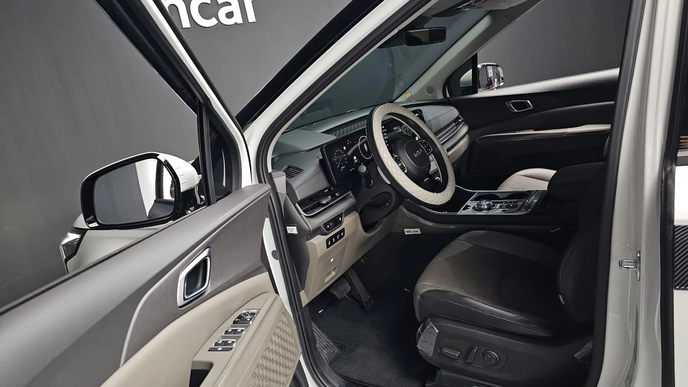 Kia Carnival 9-Seater Noblesse, 2024 г. 14598 км. — фото 10