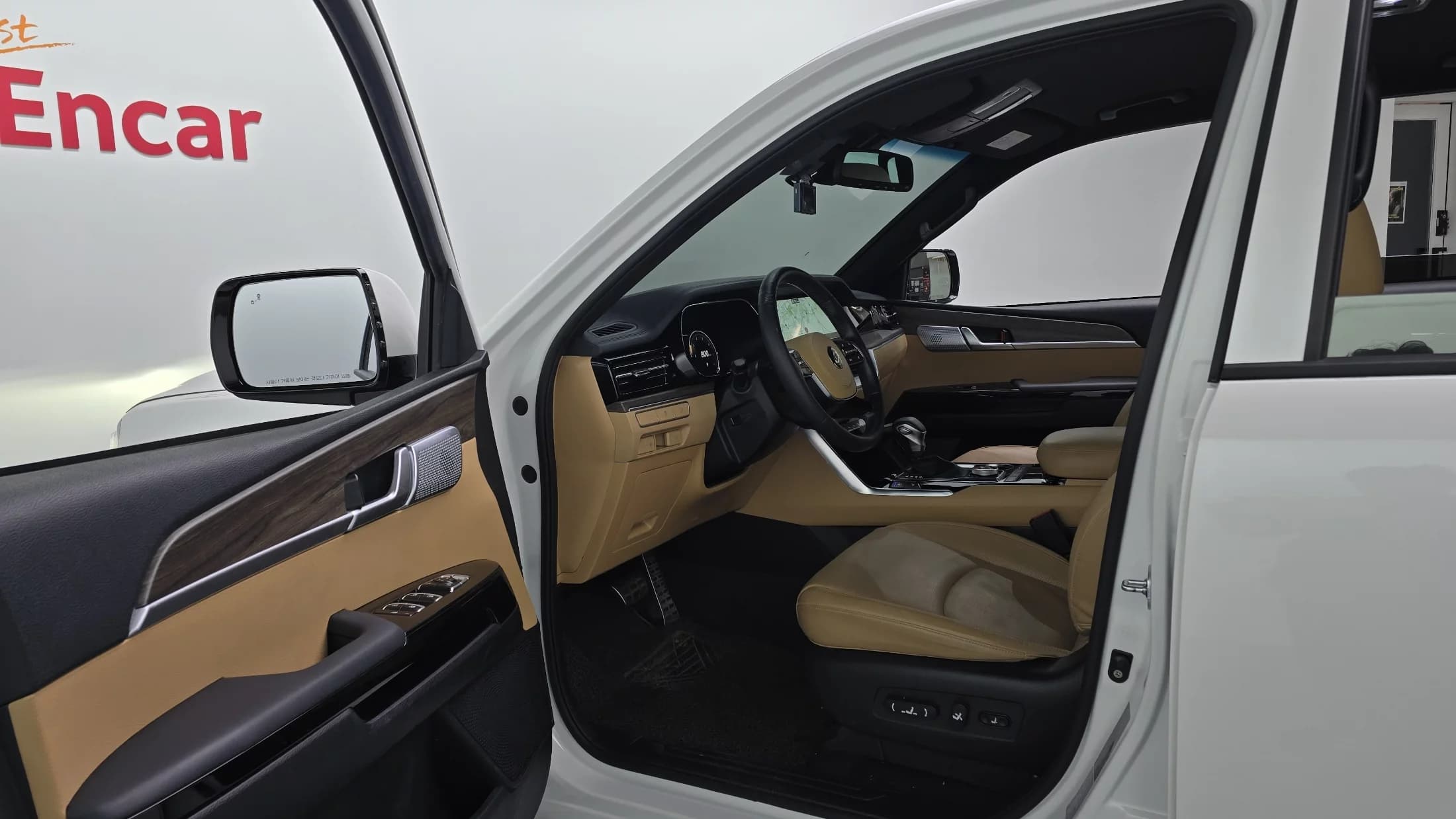 Kia Mohave Diesel 3.0 4WD 5-Seater Platinum, 2021 г. 75157 км. — фото 10