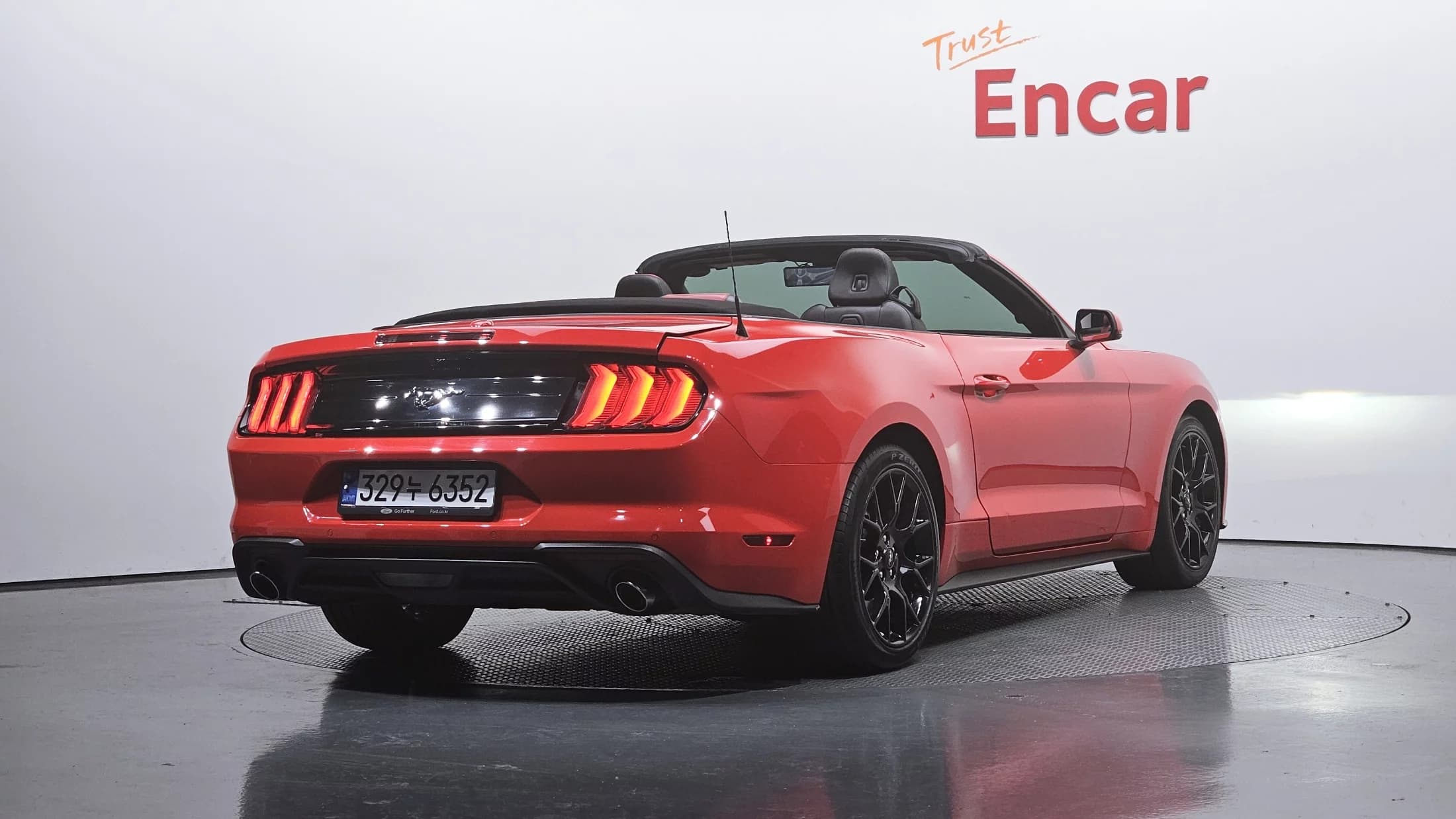 Ford MUSTANG Convertible, 2021 г. 85034 км. — фото 2