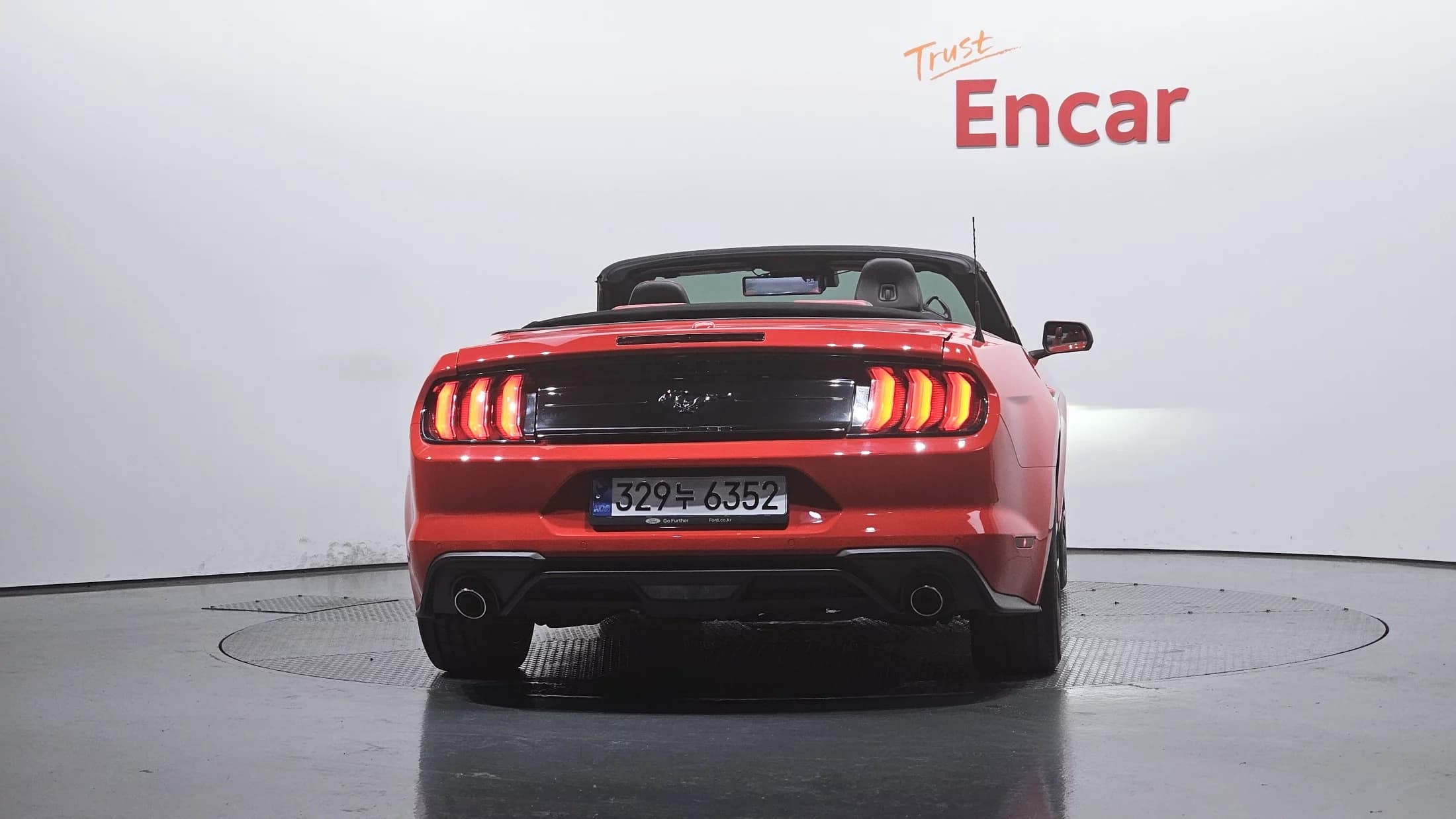 Ford MUSTANG Convertible, 2021 г. 85034 км. — фото 4