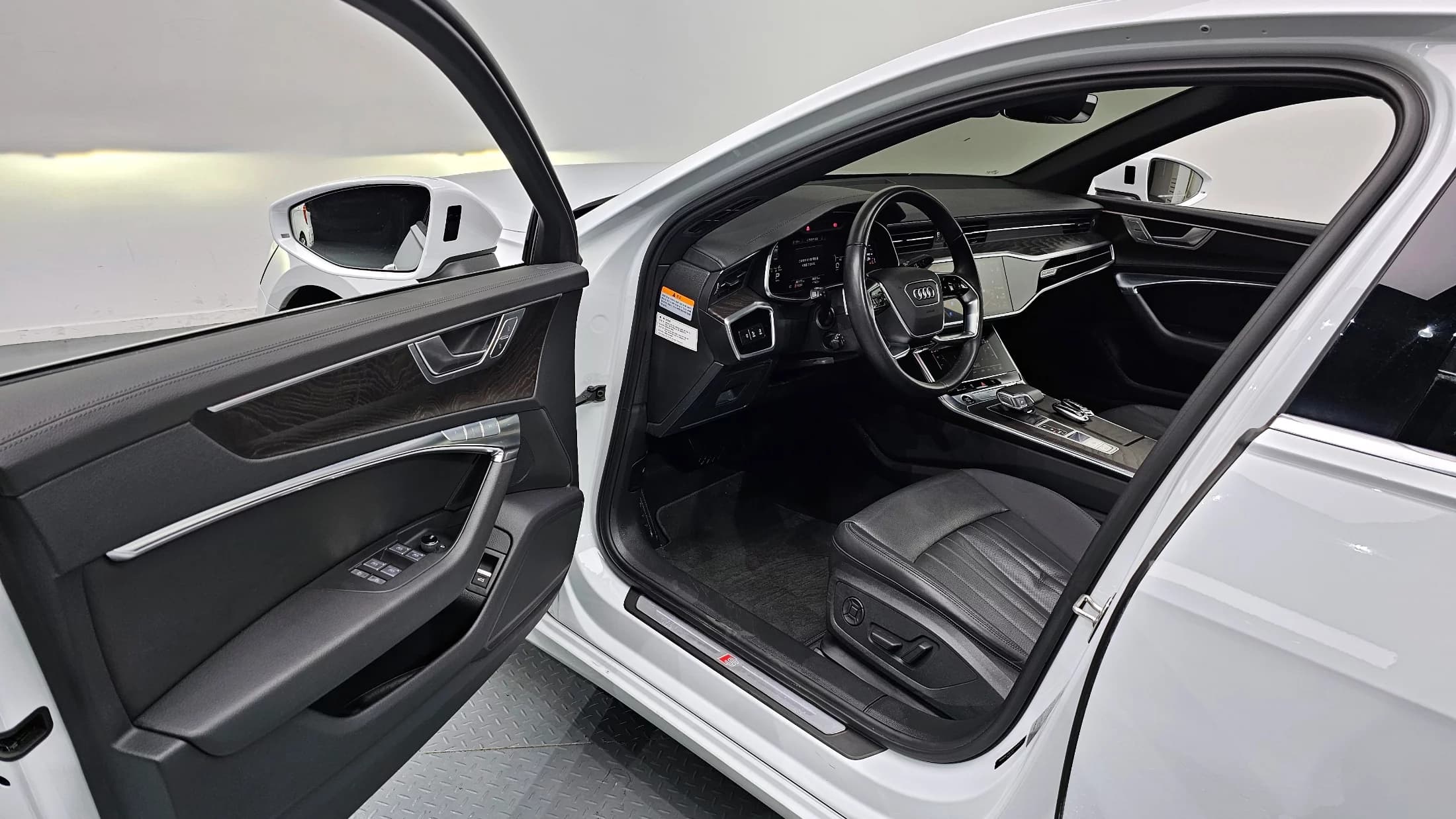 Audi A6 45 TFSI Quattro Premium, 2022 г. 86226 км. — фото 11
