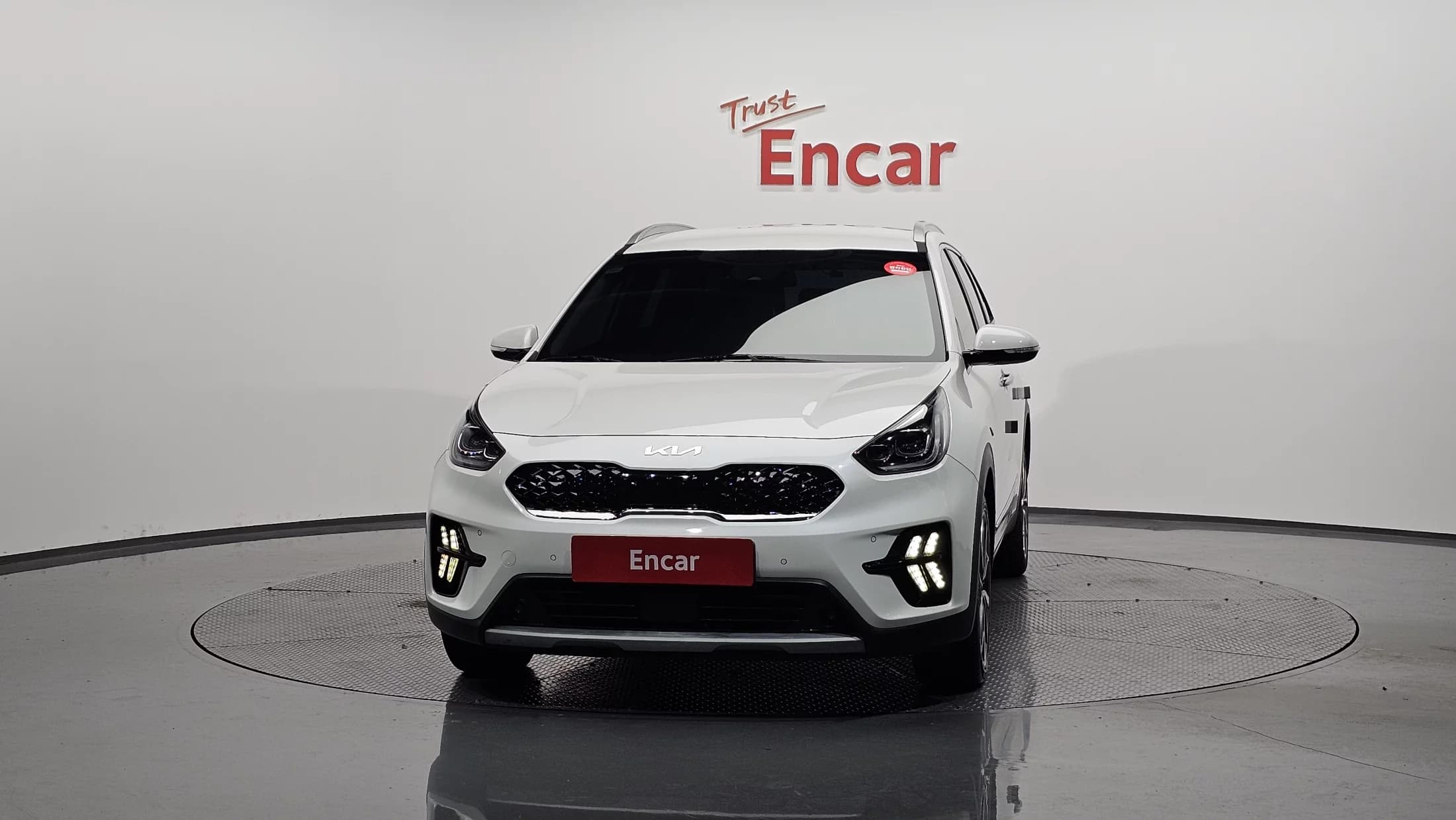 Kia Niro 1.6 HEV Signature, гибрид, 2021 г. 53053 км. — фото 2