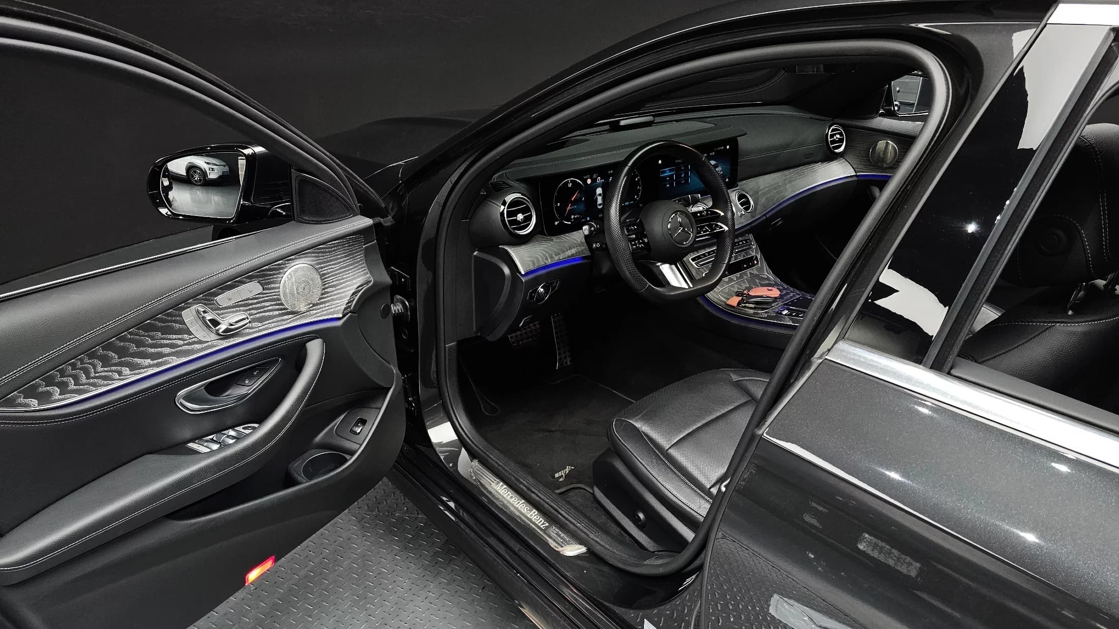 Mercedes-Benz E-Class E350 4MATIC AMG Line, 2021 г. 39232 км. — фото 11