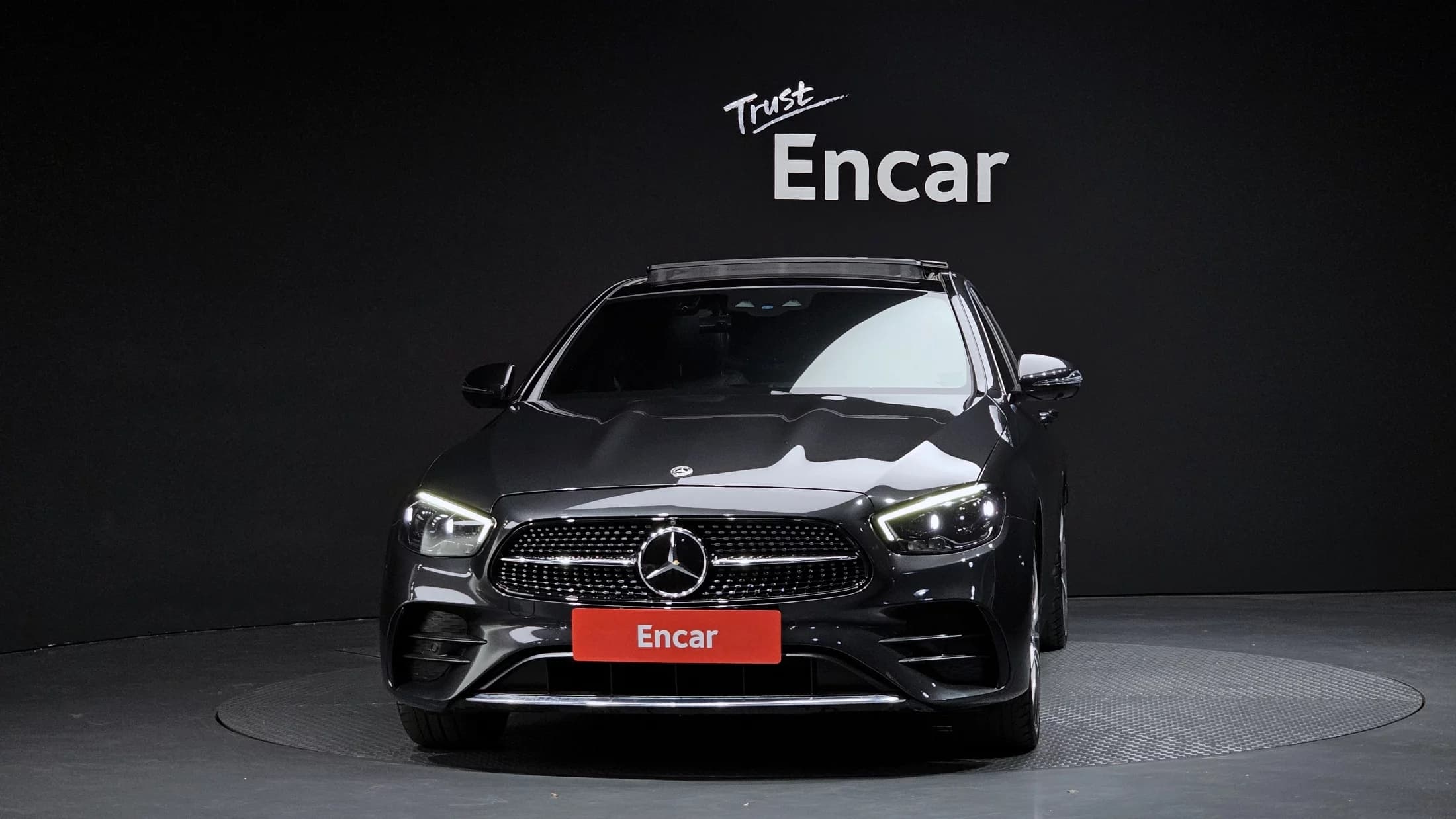 Mercedes-Benz E-Class E350 4MATIC AMG Line, 2021 г. 39232 км. — фото 3
