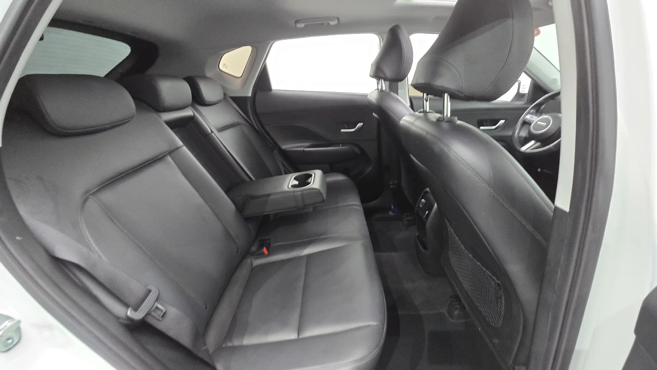 Hyundai Kona Gasoline 1.6 Turbo 2WD Premium, 2023 г. 67447 км. — фото 12