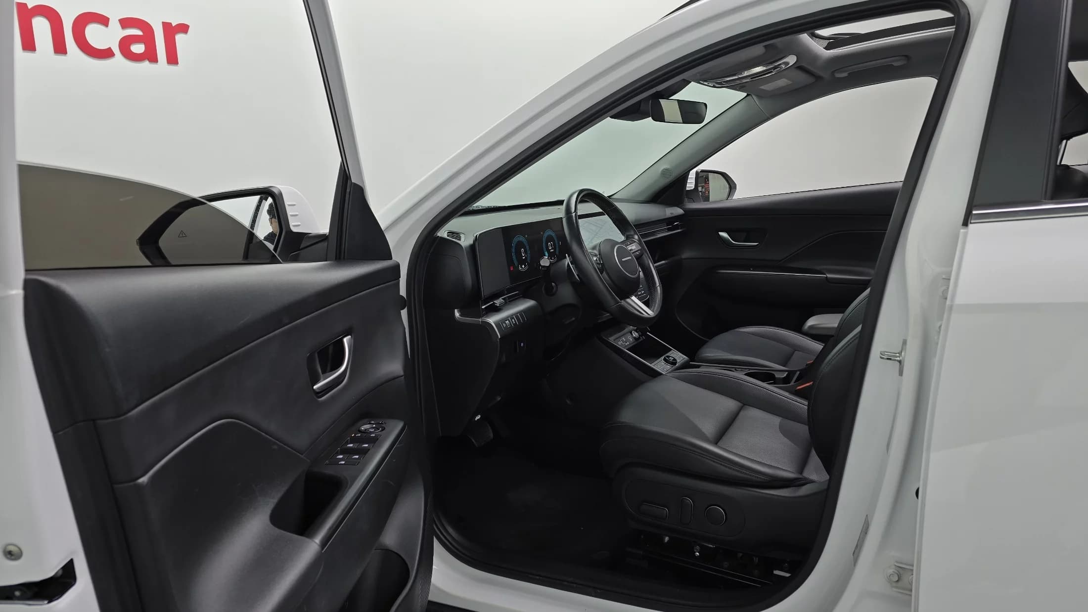 Hyundai Kona Gasoline 1.6 Turbo 2WD Premium, 2023 г. 67447 км. — фото 10
