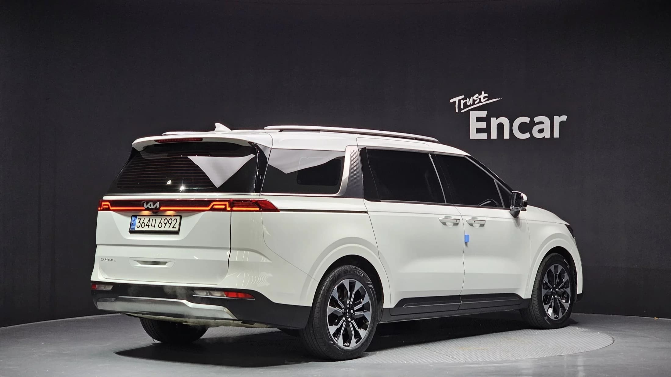 Kia Carnival Gasoline 9-Seater Noblesse, 2021 г. 95957 км. — фото 2