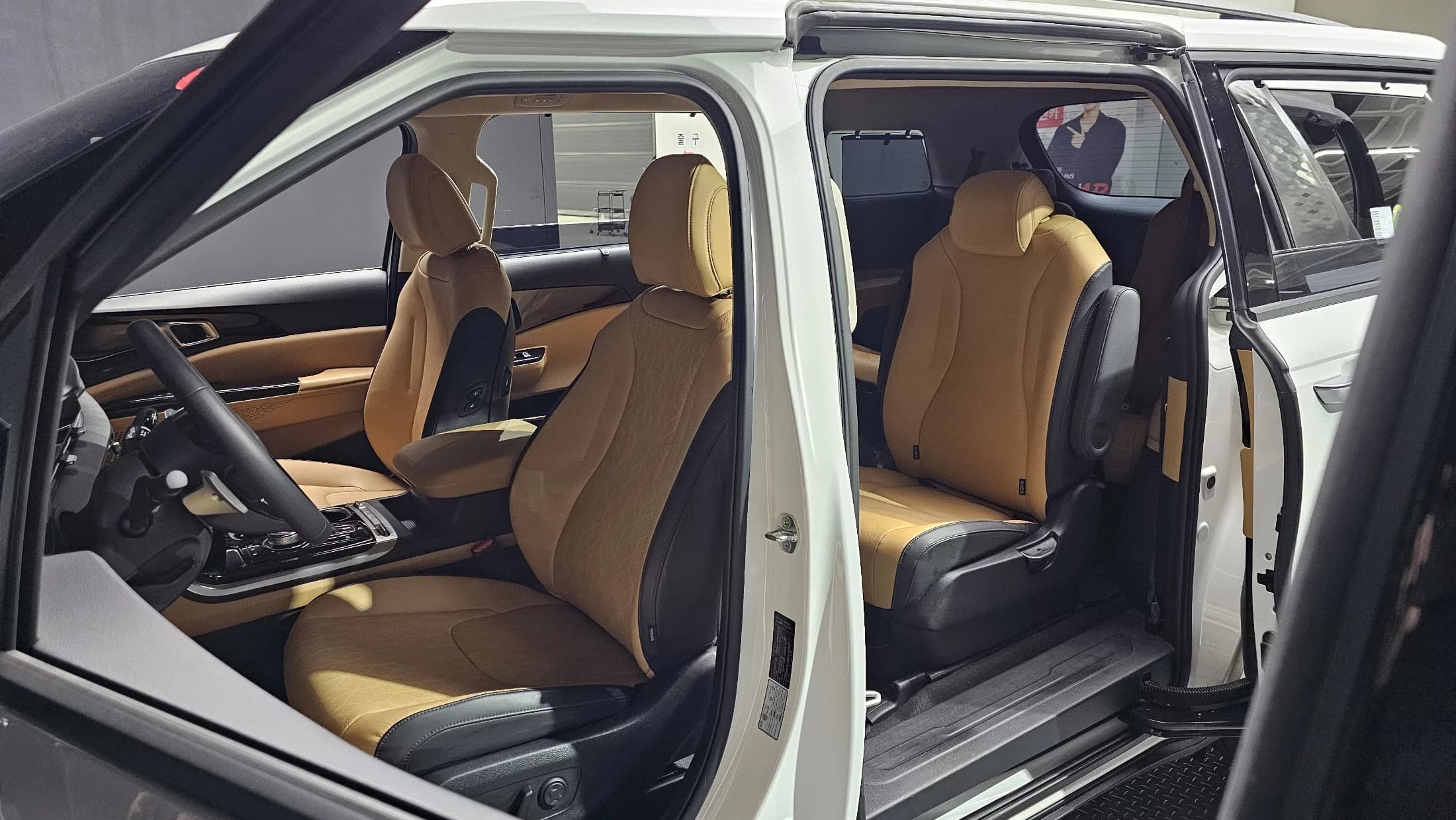Kia Carnival Gasoline 9-Seater Noblesse, 2021 г. 95957 км. — фото 12