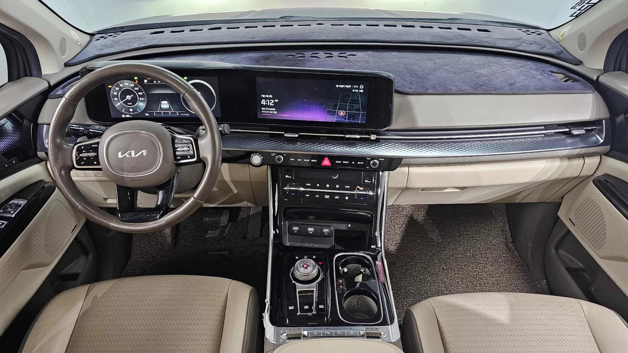 Kia Carnival 7-Seater Hi-Limousine Signature, 2021 г. 51683 км. — фото 7