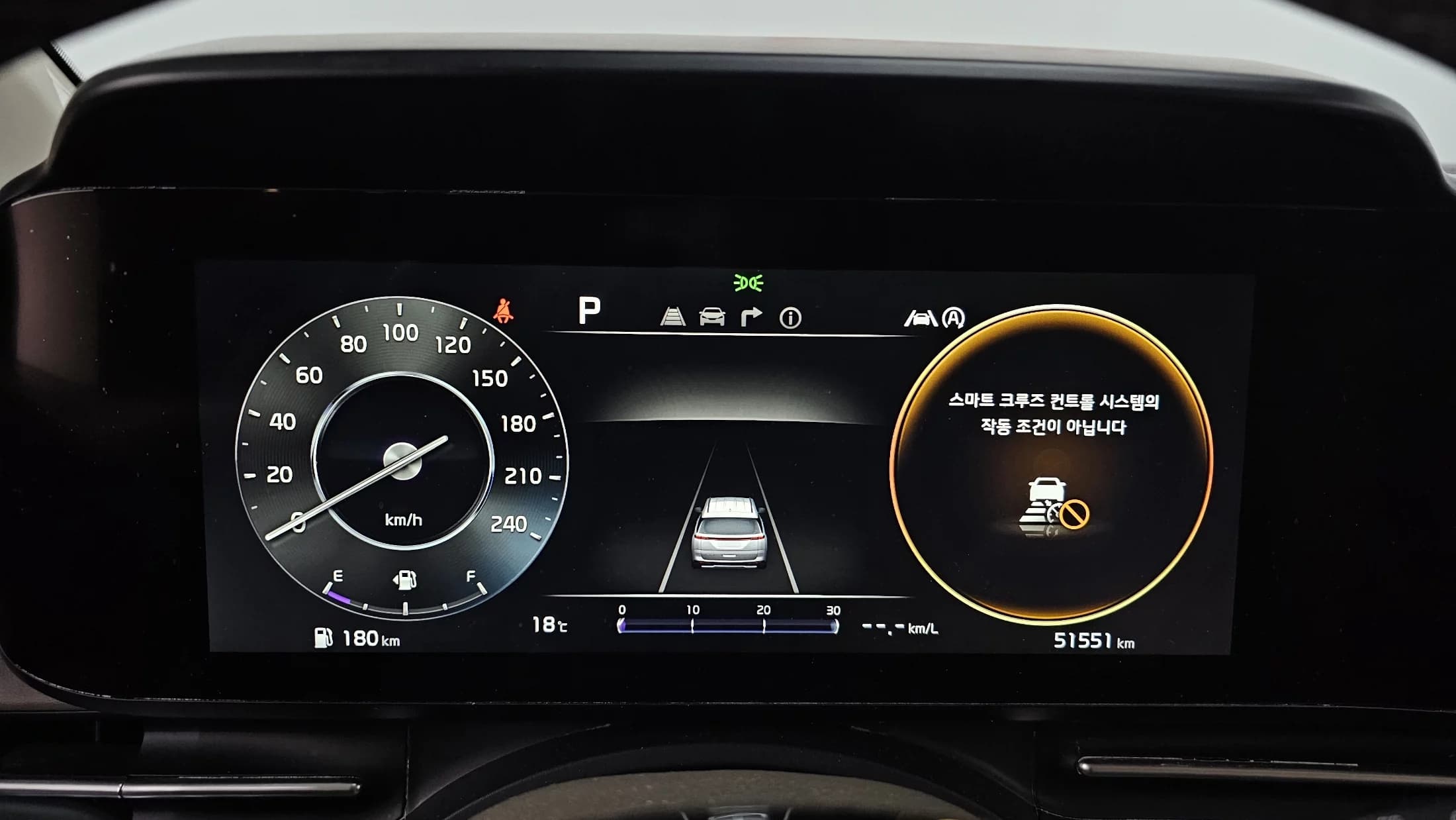 Kia Carnival 7-Seater Hi-Limousine Signature, 2021 г. 51683 км. — фото 8