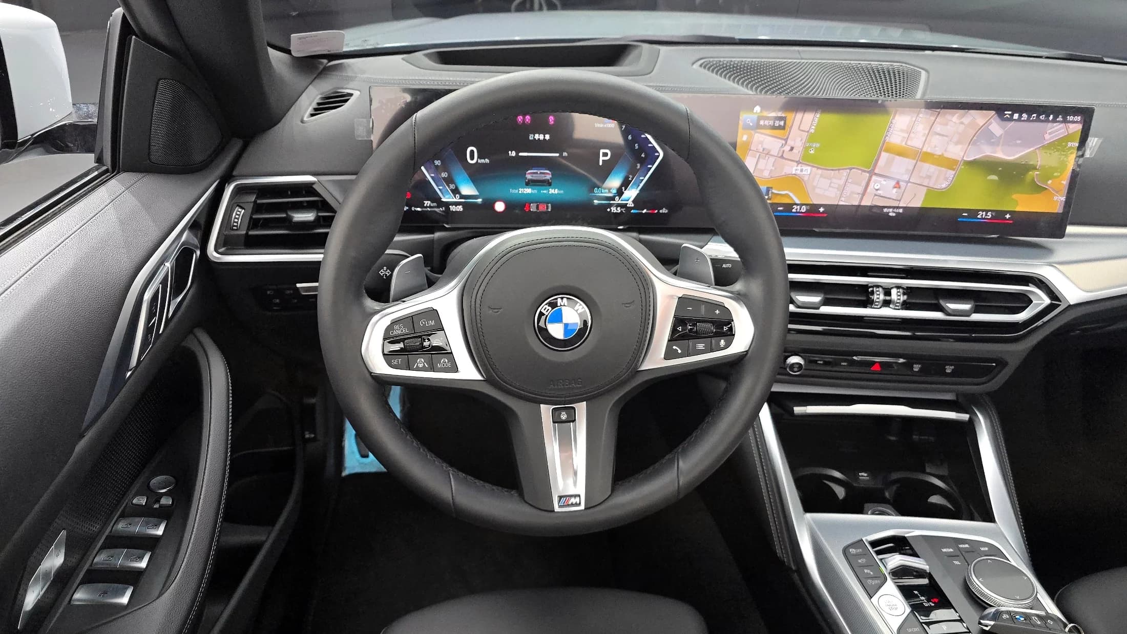 BMW 4-Series 420i M Sport Convertible, 2023 г. 21401 км. — фото 13