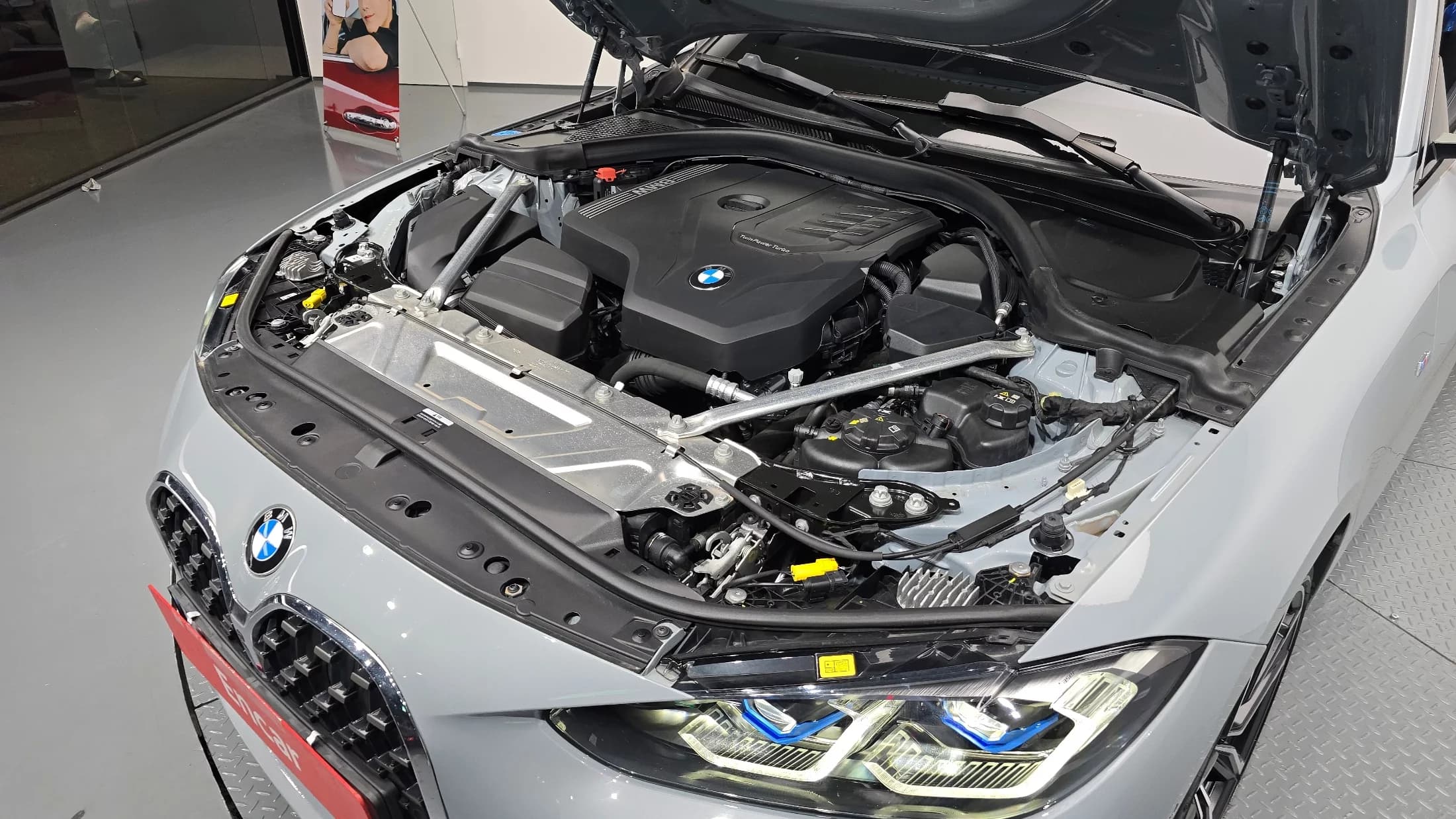 BMW 4-Series 420i M Sport Convertible, 2023 г. 21401 км. — фото 6