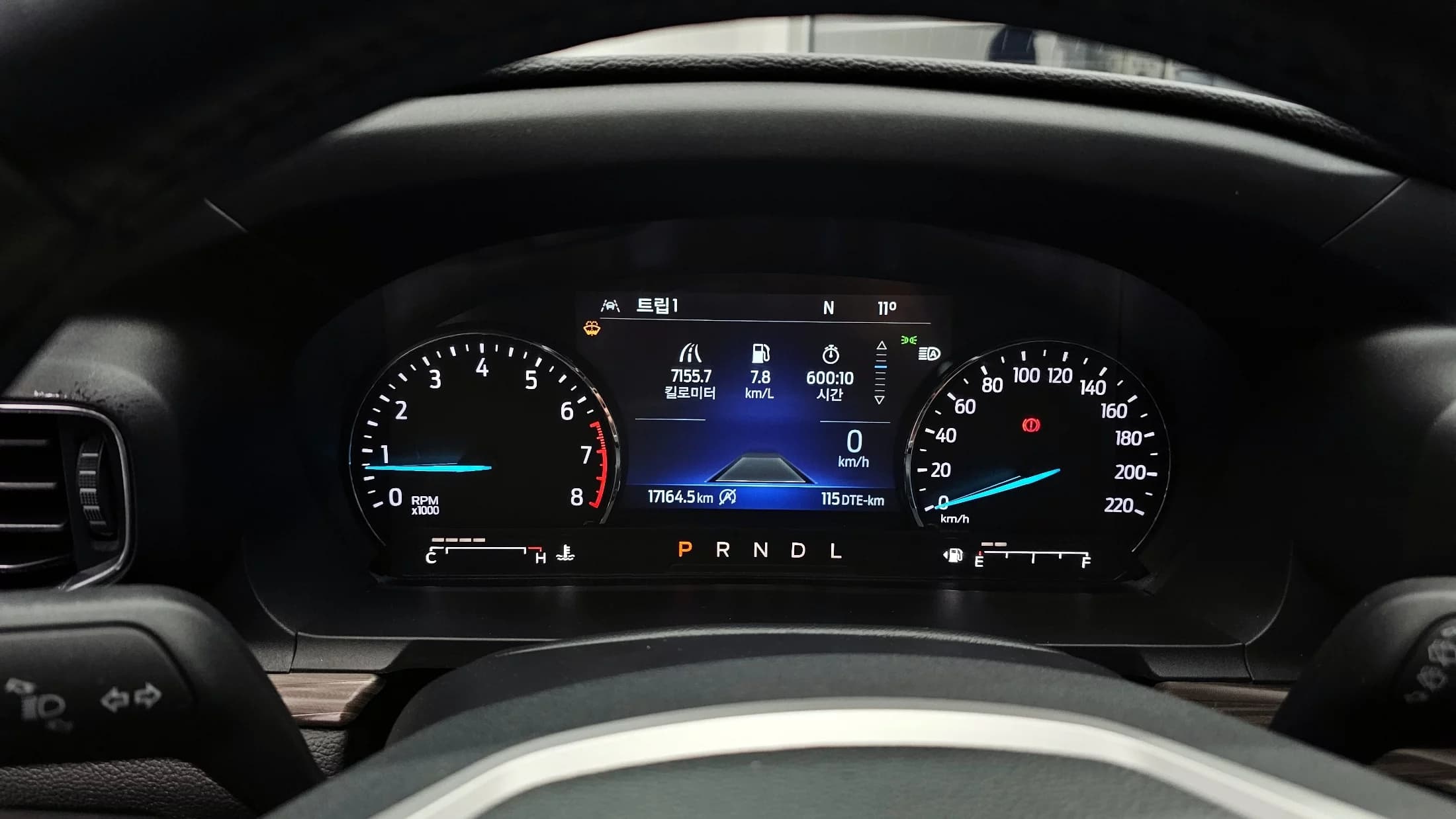 Ford EXPLORER 2.3 LimIted 4WD, 2022 г. 17196 км. — фото 8