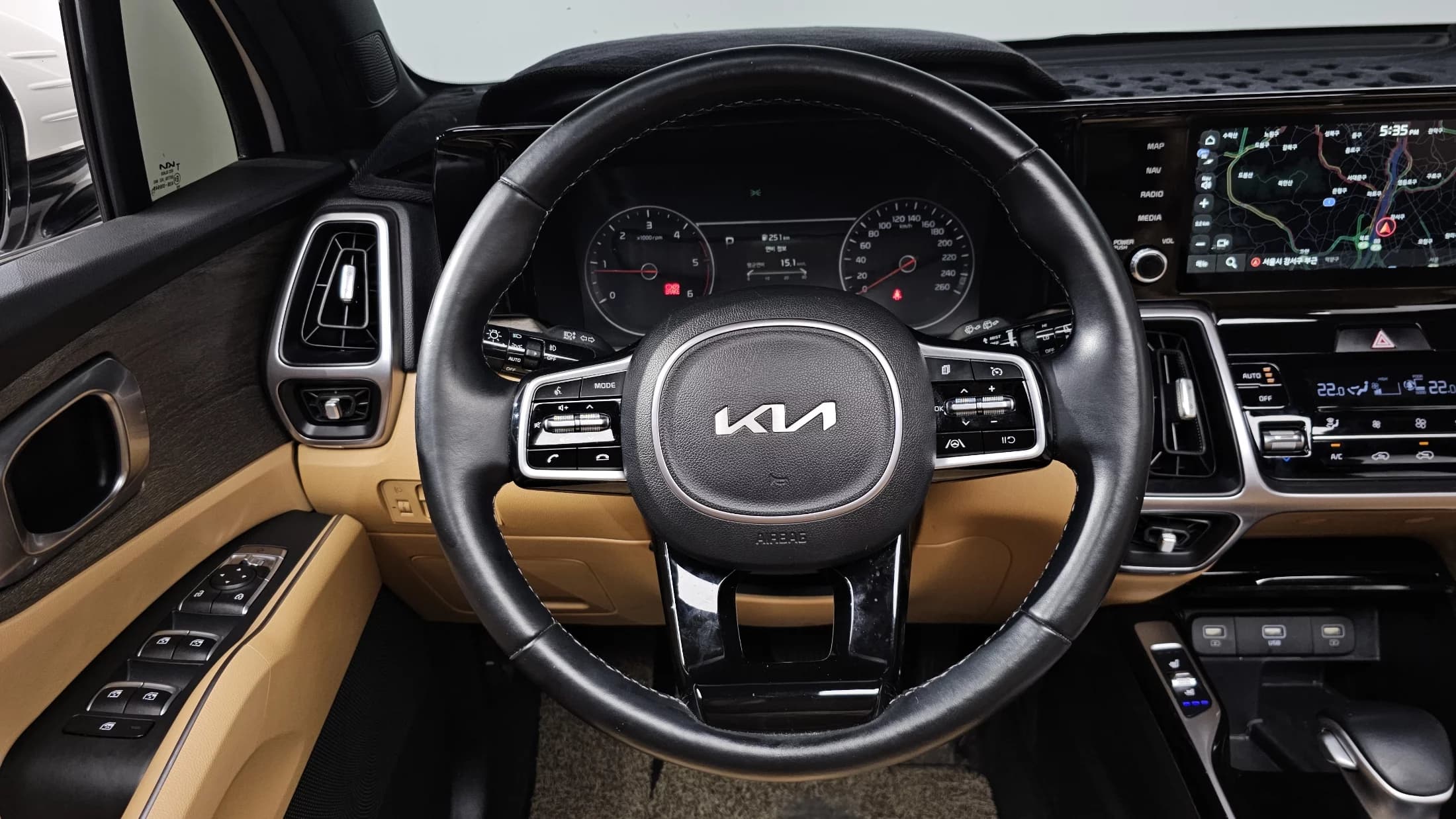 Kia Sorento Diesel 2.2 2WD Prestige, 2021 г. 56560 км. — фото 13