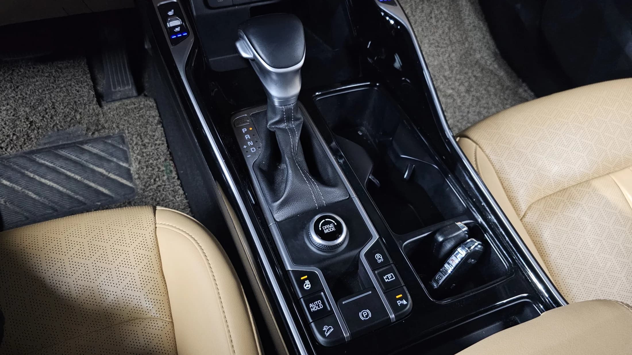 Kia Sorento Diesel 2.2 2WD Prestige, 2021 г. 56560 км. — фото 9