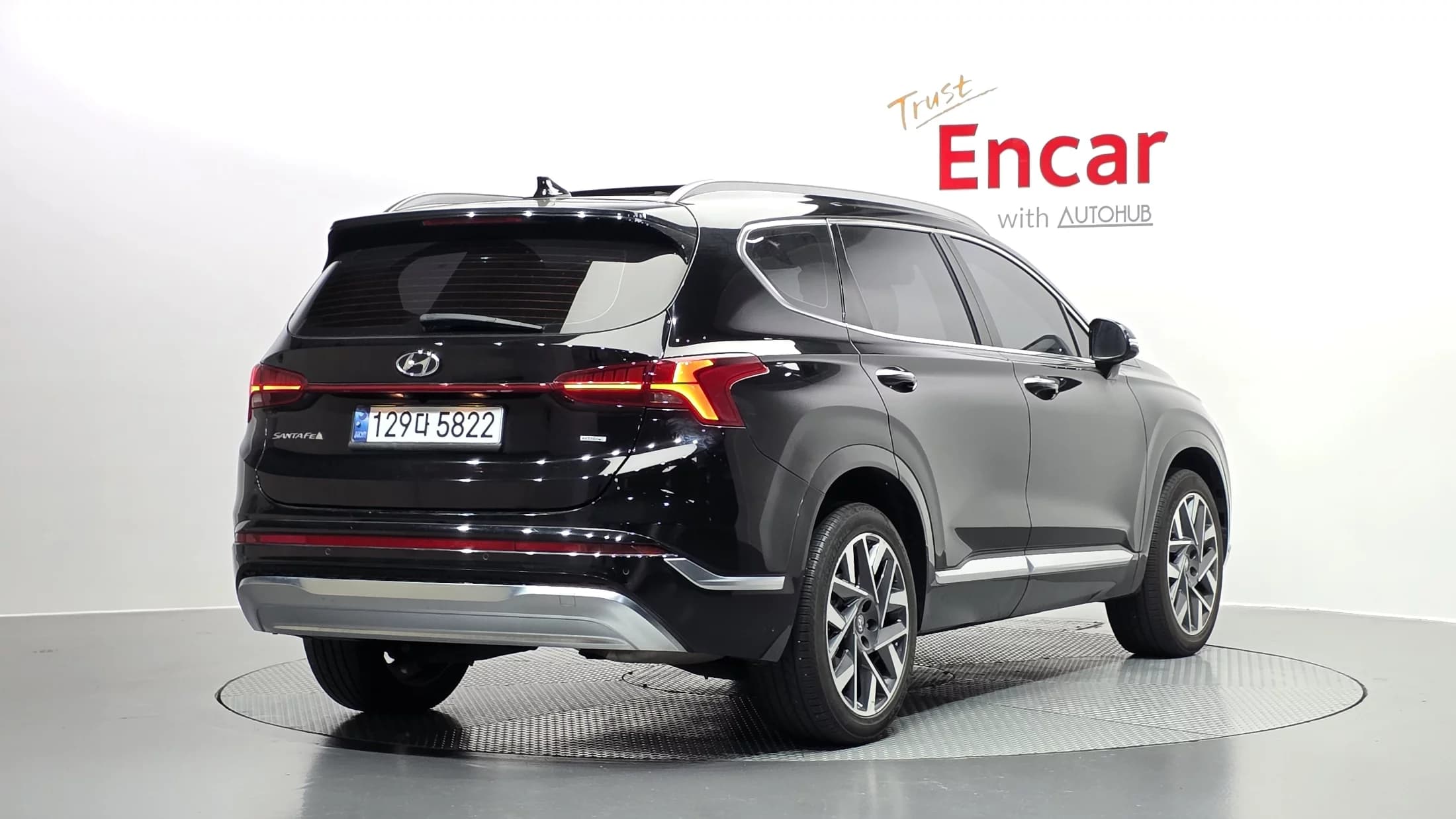 Hyundai Santa Fe Diesel 2.2 4WD Calligraphy, 2021 г. 64730 км. — фото 2