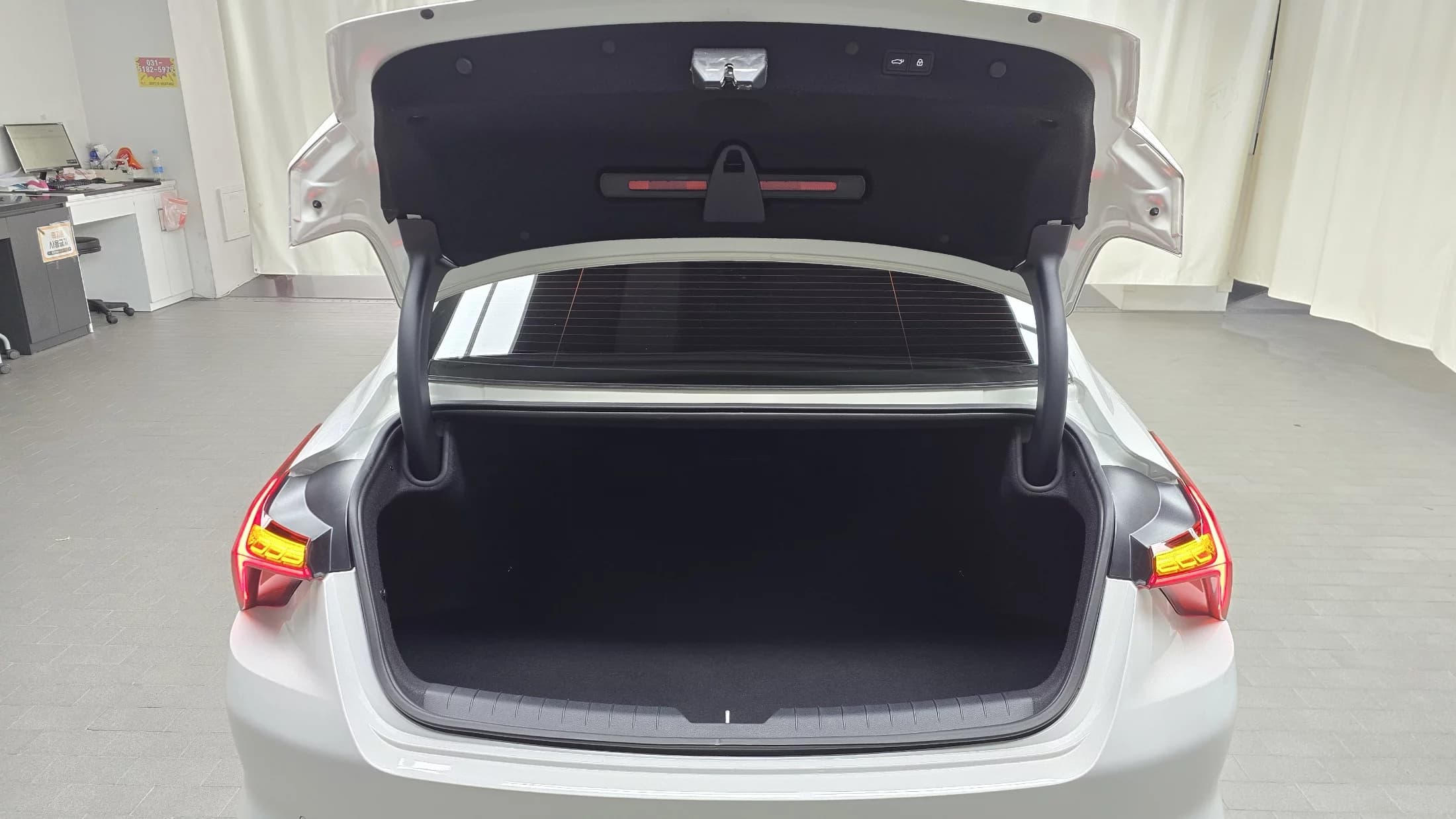 Kia K8 Noblesse, гибрид, 2022 г. 41692 км. — фото 20