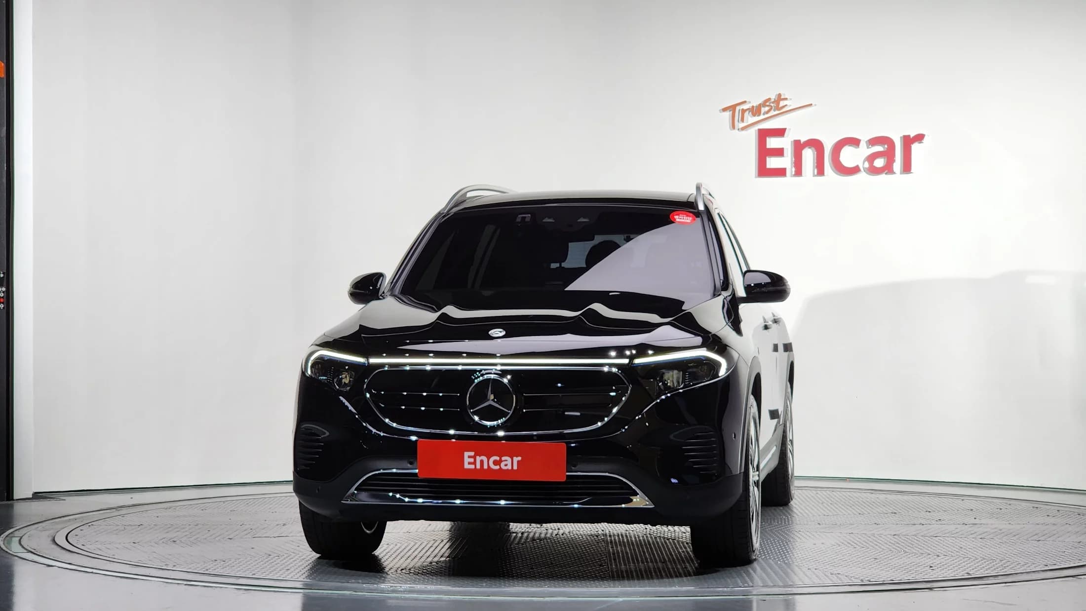 Mercedes-Benz EQB EQB300 4MATIC Electric Art, электромобиль, 2024 г. 31504 км. — фото 3